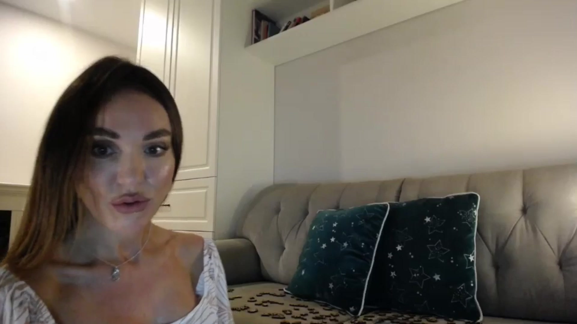 Gallery image thumbnail from Elysewine's myfreecams stream on, 07/27/2024, 05:29 image 3 of 20