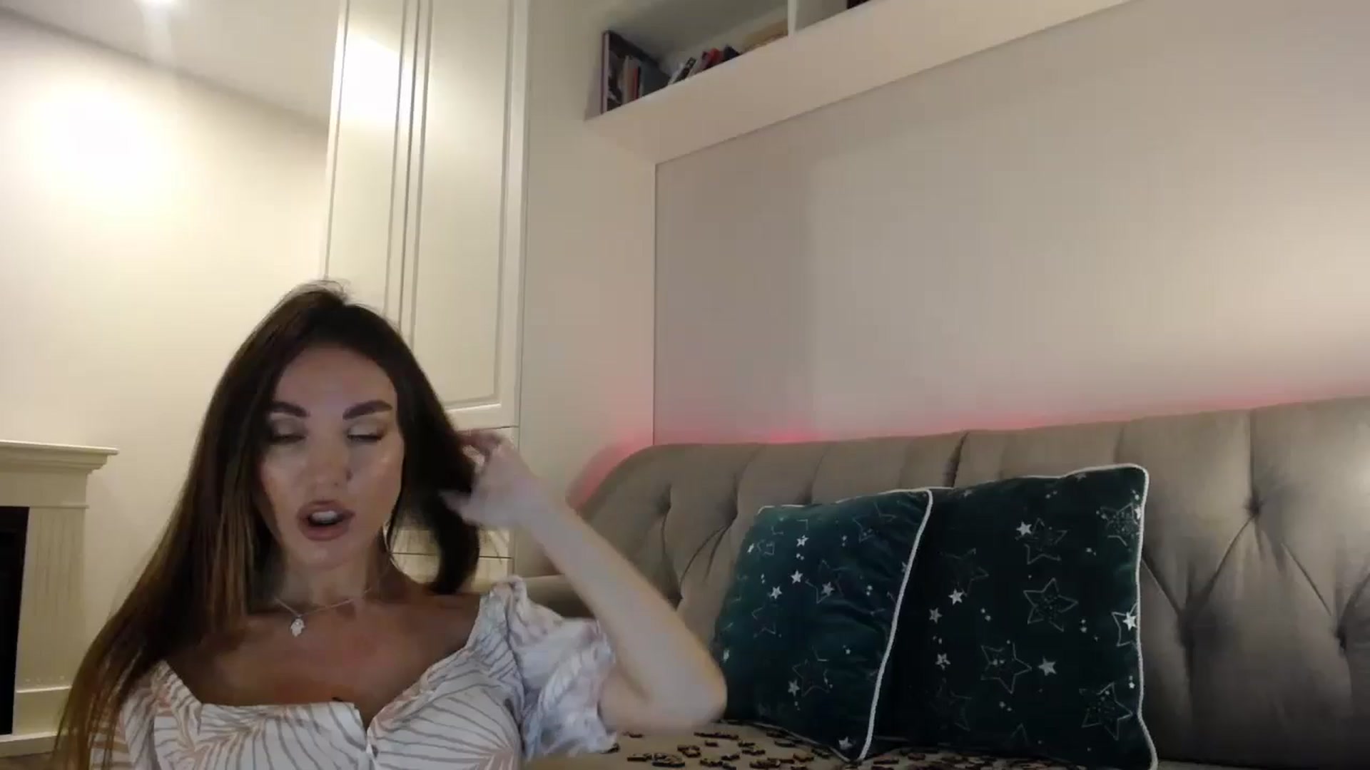 Gallery image thumbnail from Elysewine's myfreecams stream on, 07/27/2024, 05:29 image 5 of 20