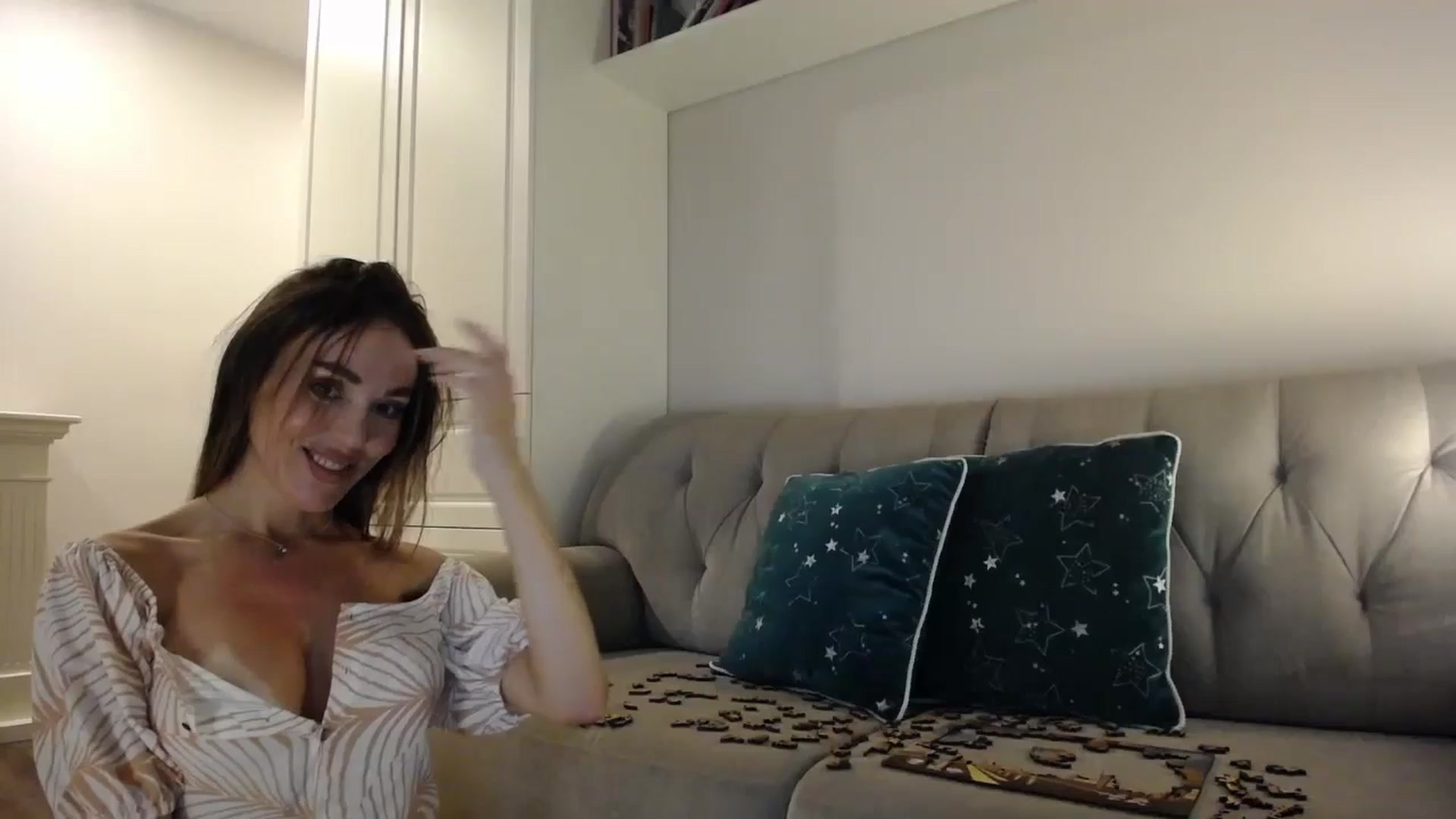 Gallery image thumbnail from Elysewine's myfreecams stream on, 07/27/2024, 05:29 image 18 of 20