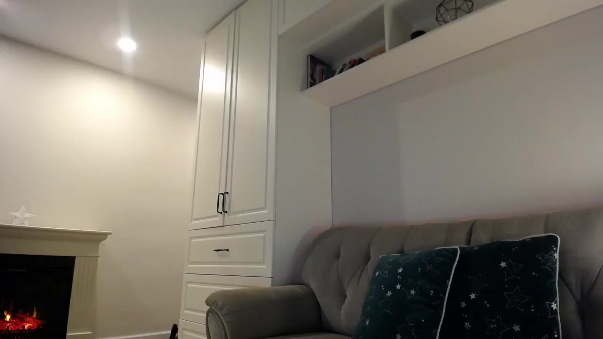 Gallery image thumbnail from Elysewine's myfreecams stream on, 07/27/2024, 06:02 image 10 of 20