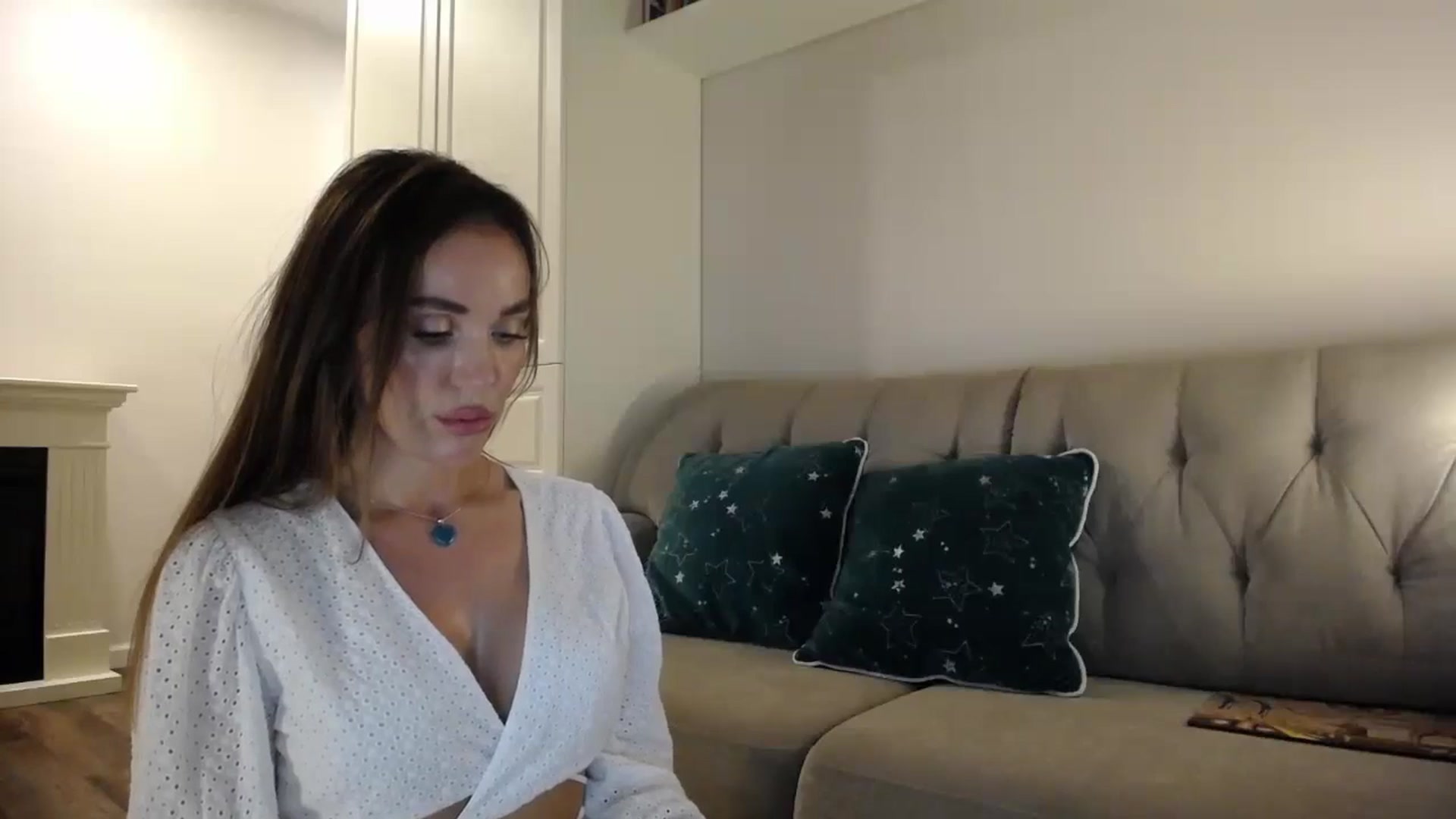 Gallery image thumbnail from Elysewine's myfreecams stream on, 07/29/2024, 02:55 image 16 of 20