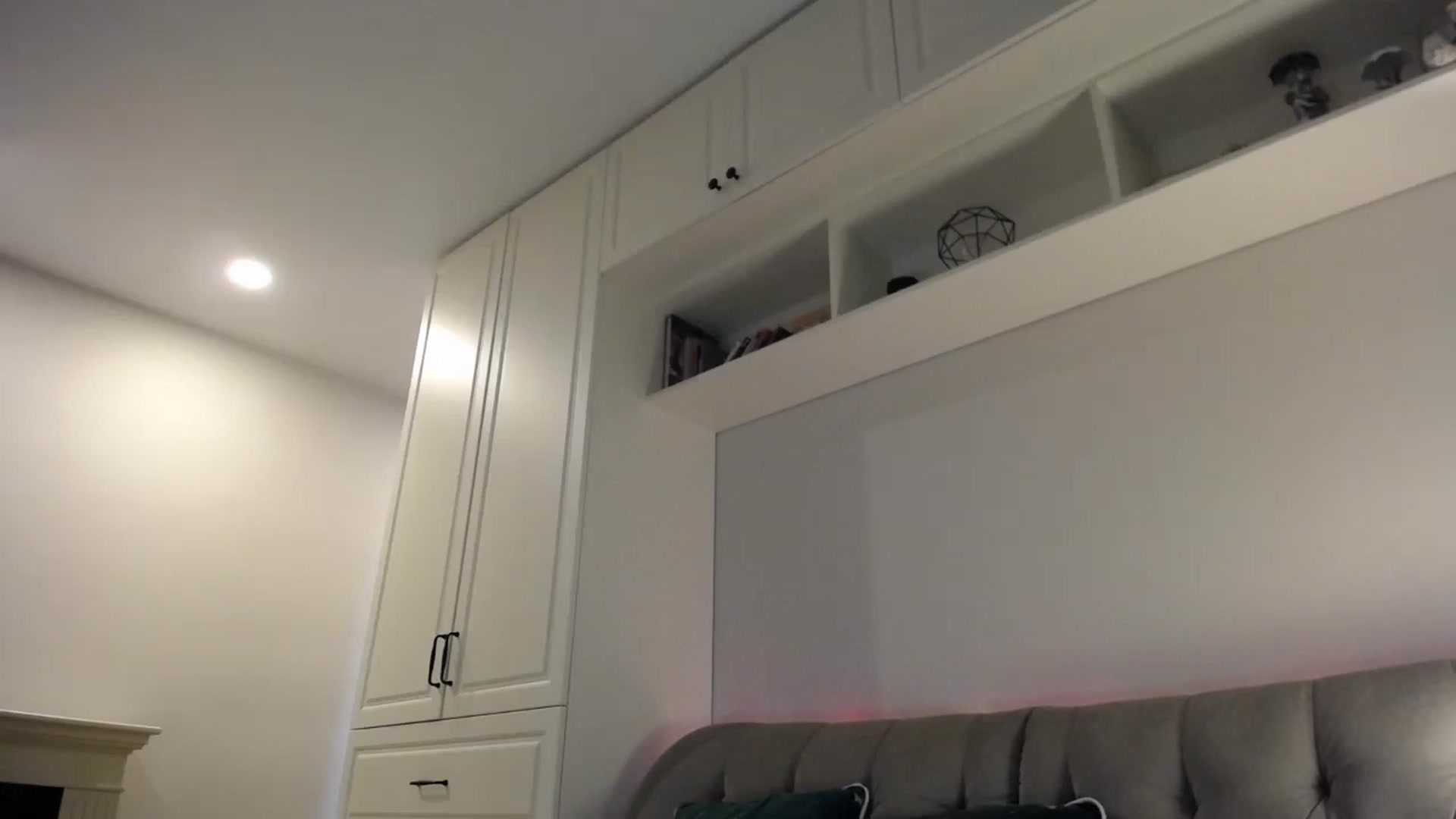Gallery image thumbnail from Elysewine's myfreecams stream on, 07/29/2024, 02:55 image 6 of 20