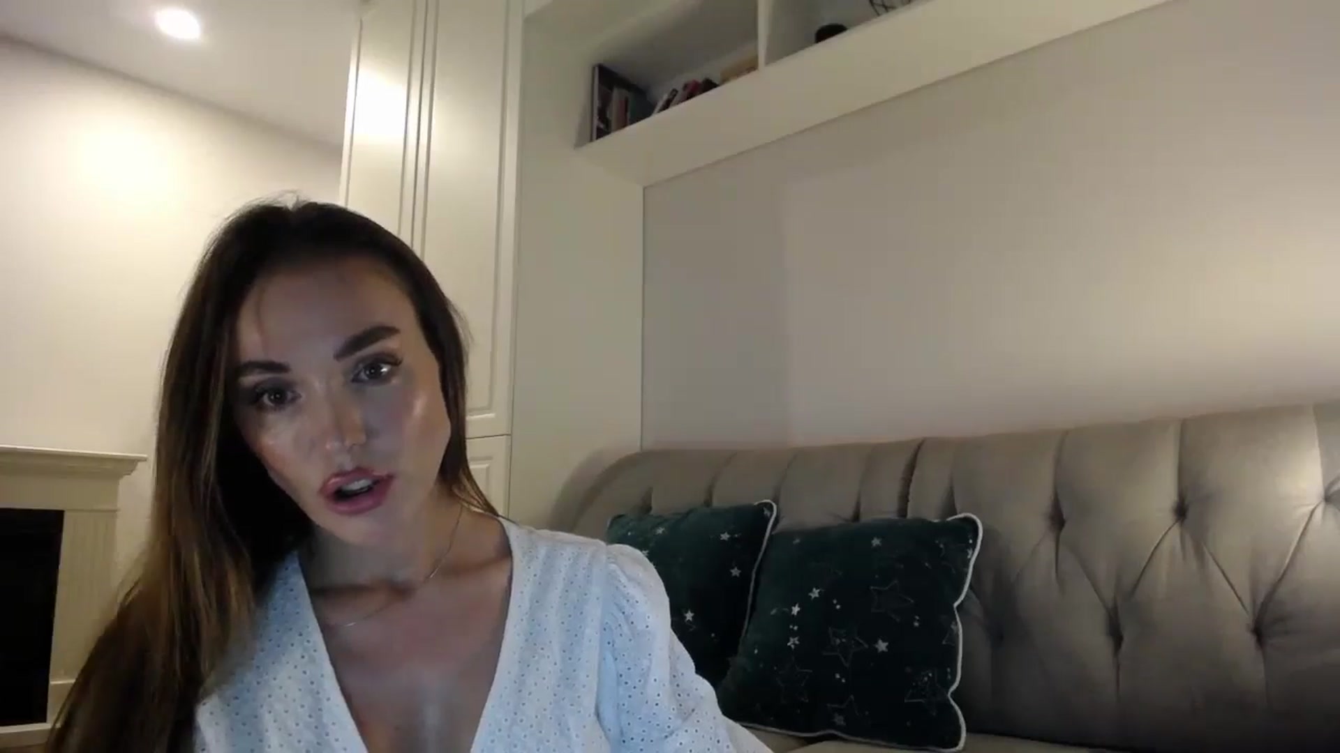 Gallery image thumbnail from Elysewine's myfreecams stream on, 07/29/2024, 02:55 image 3 of 20