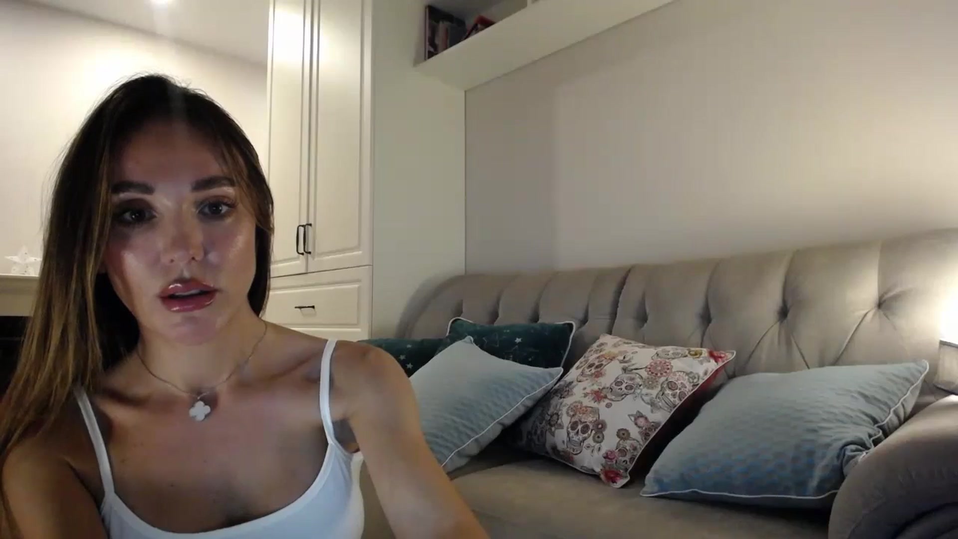 Gallery image thumbnail from Elysewine's myfreecams stream on, 08/17/2024, 05:47 image 6 of 20