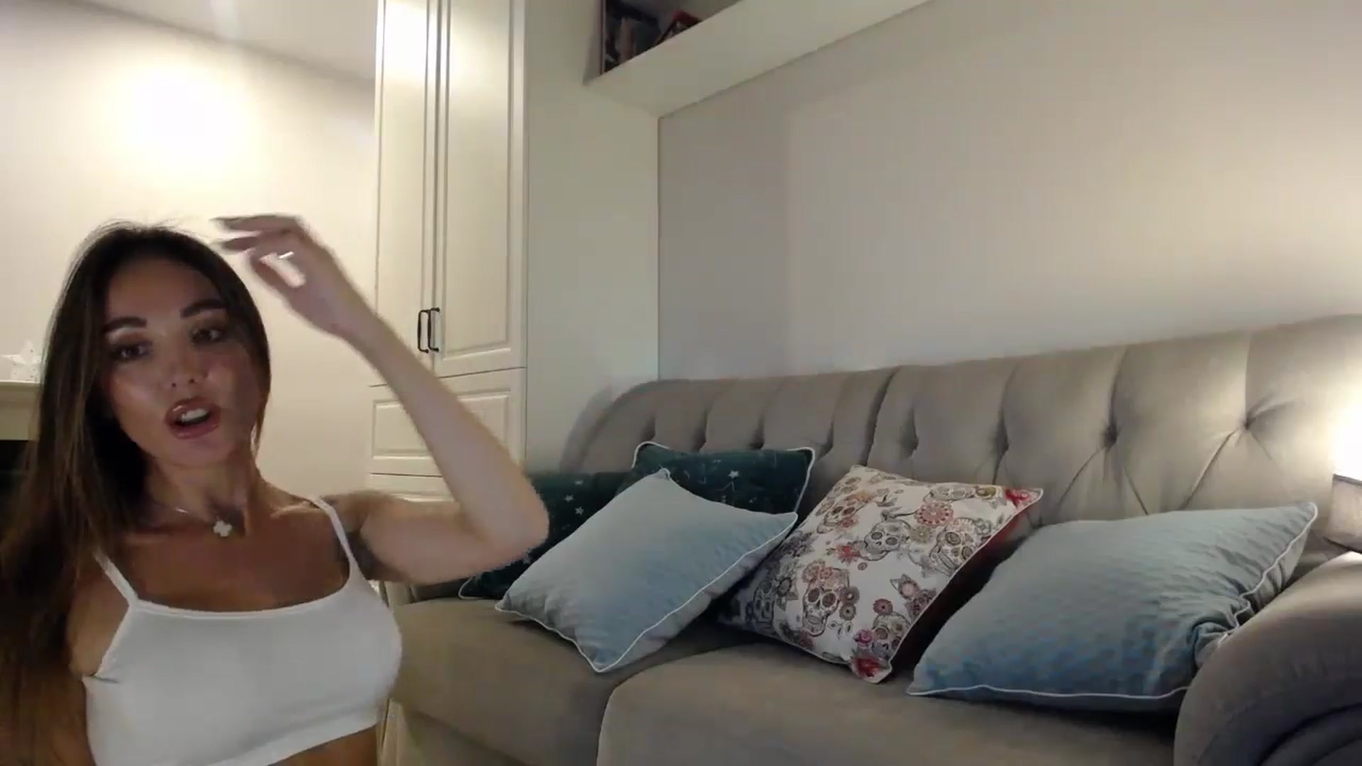 Gallery image thumbnail from Elysewine's myfreecams stream on, 08/17/2024, 05:47 image 4 of 20