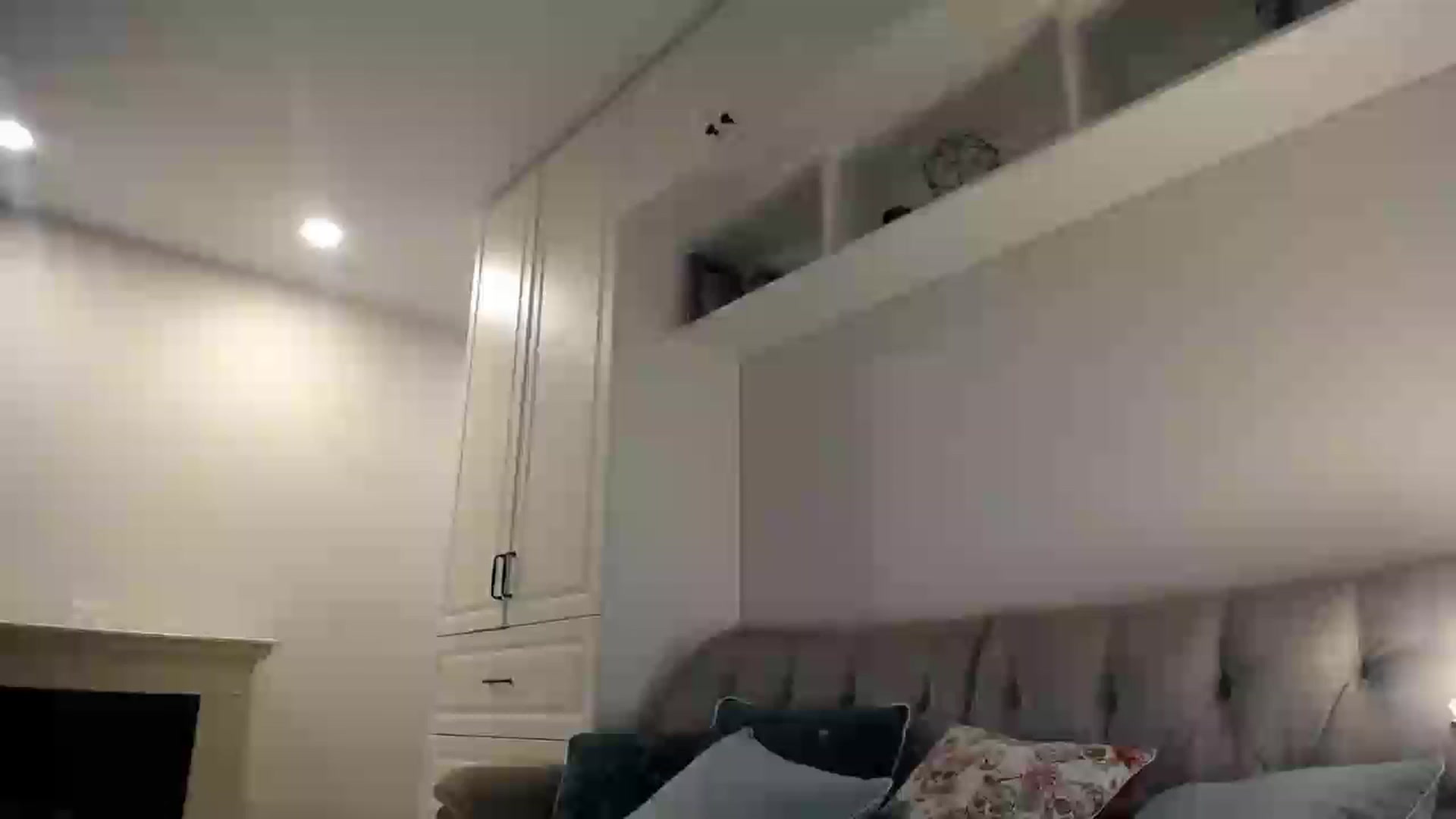 Gallery image thumbnail from Elysewine's myfreecams stream on, 08/17/2024, 05:47 image 8 of 20