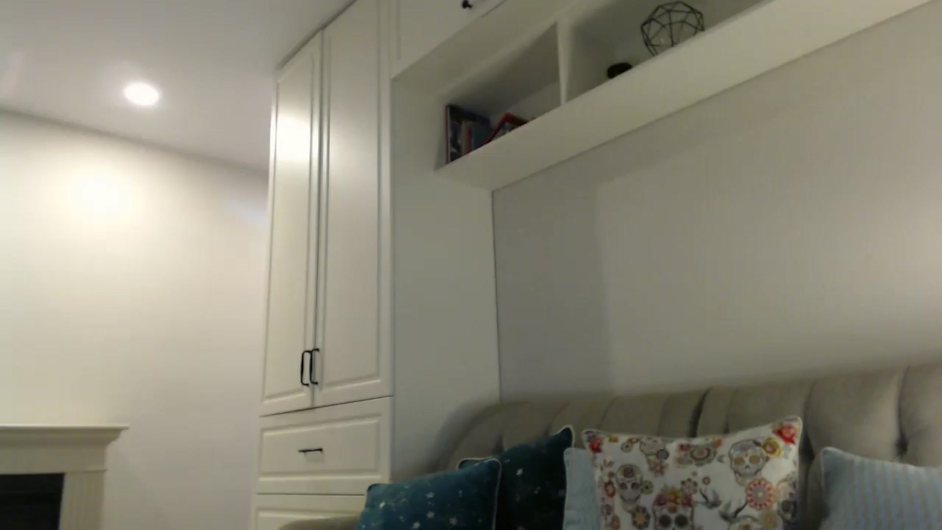 Gallery image thumbnail from Elysewine's myfreecams stream on, 08/24/2024, 06:39 image 8 of 20
