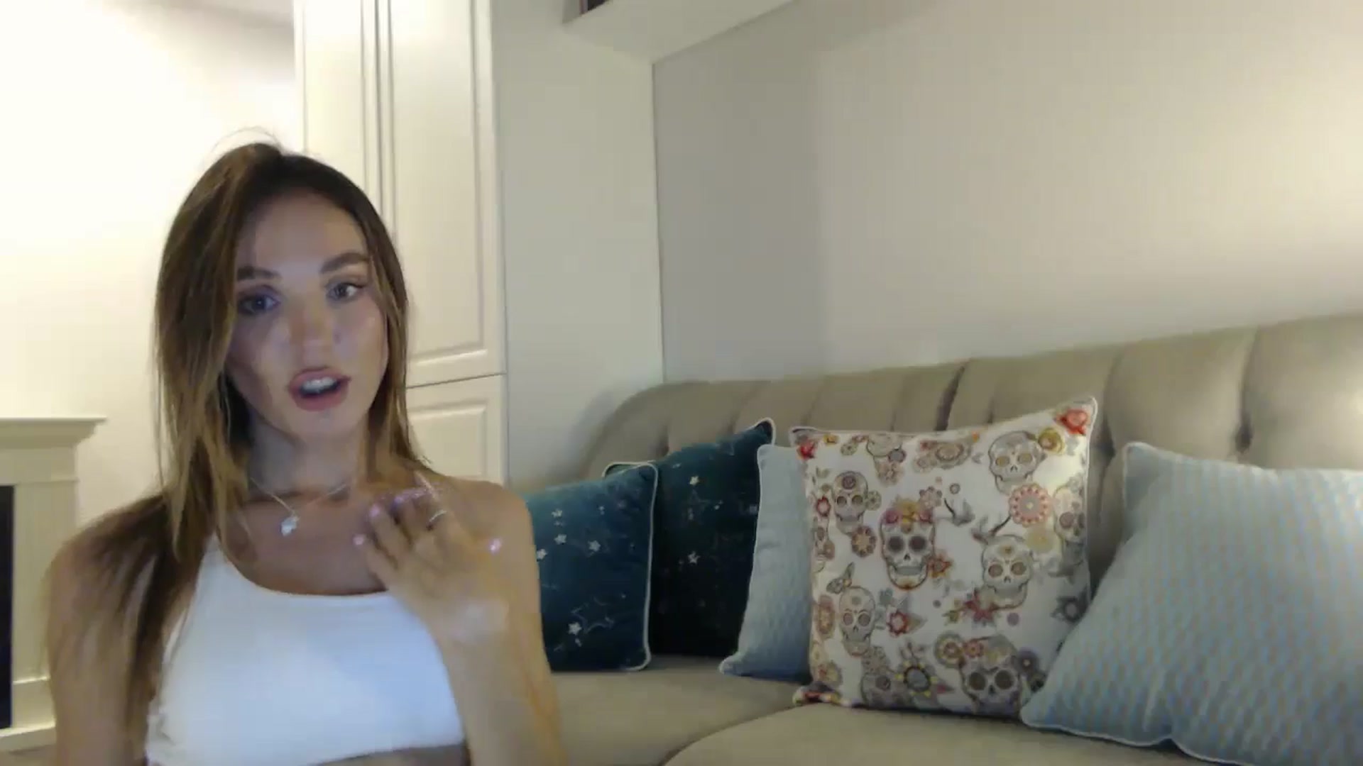 Gallery image thumbnail from Elysewine's myfreecams stream on, 08/24/2024, 06:39 image 18 of 20