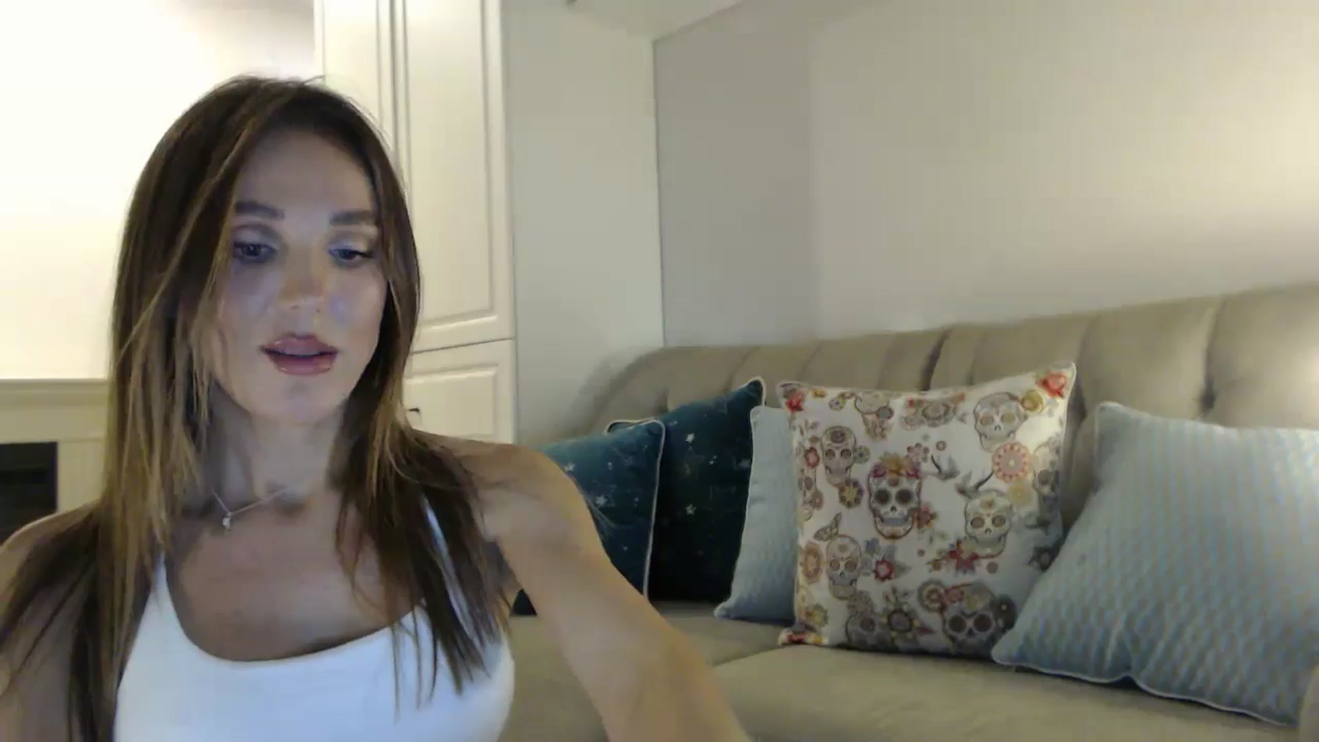 Gallery image thumbnail from Elysewine's myfreecams stream on, 08/24/2024, 06:39 image 7 of 20