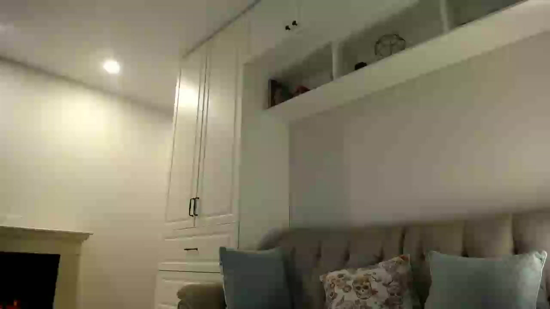 Gallery image thumbnail from Elysewine's myfreecams stream on, 08/31/2024, 06:02 image 18 of 20