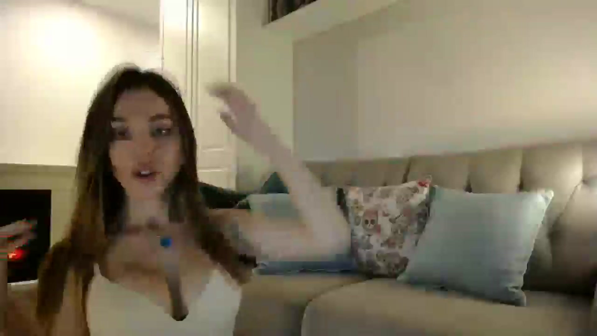 Gallery image thumbnail from Elysewine's myfreecams stream on, 09/02/2024, 03:55 image 3 of 20