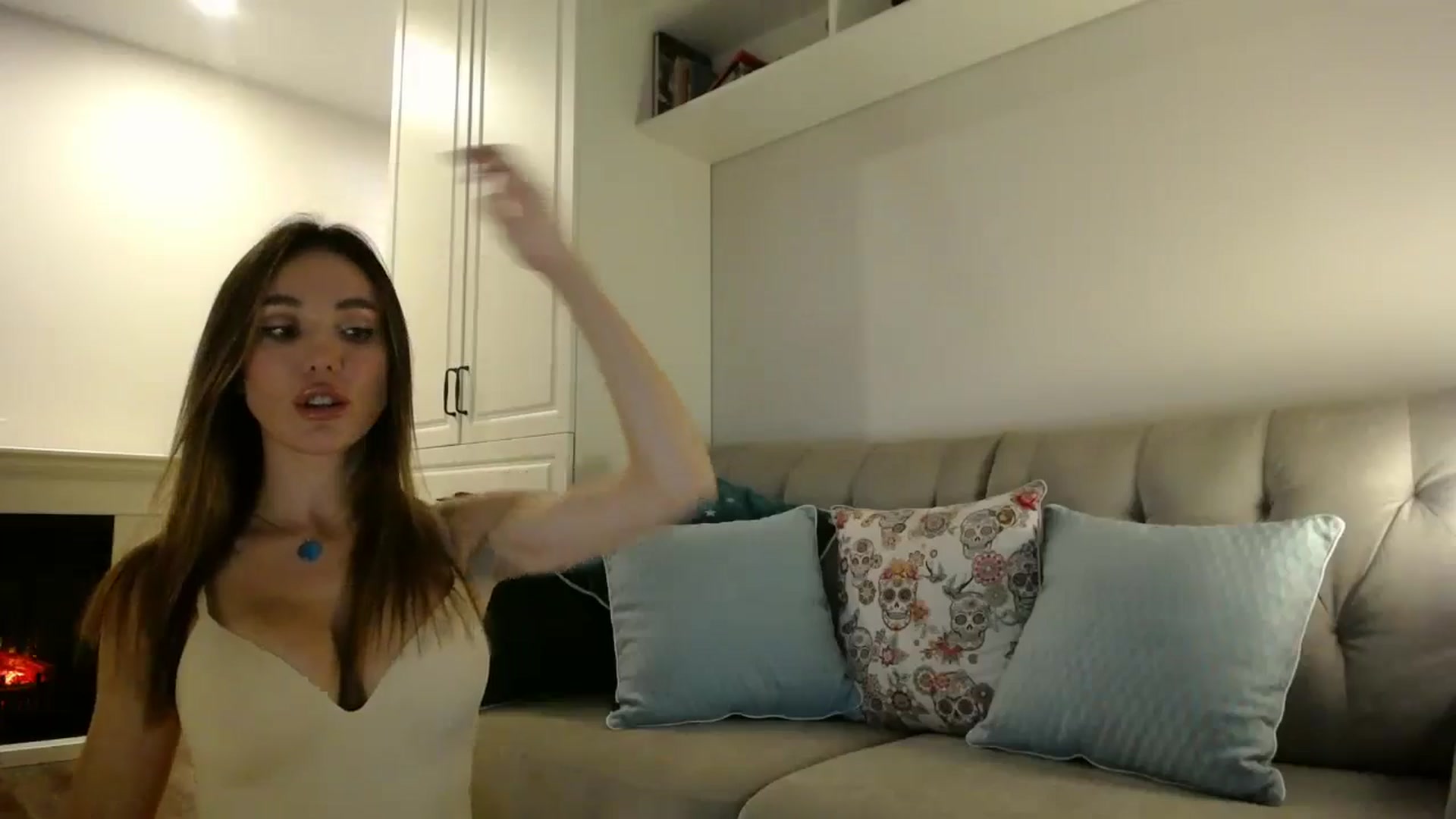 Gallery image thumbnail from Elysewine's myfreecams stream on, 09/02/2024, 03:55 image 9 of 20