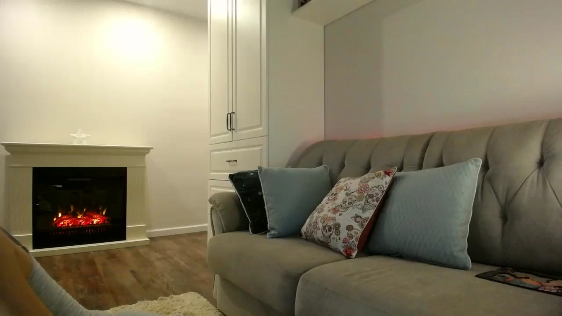 Gallery image thumbnail from Elysewine's myfreecams stream on, 09/07/2024, 06:03 image 7 of 20