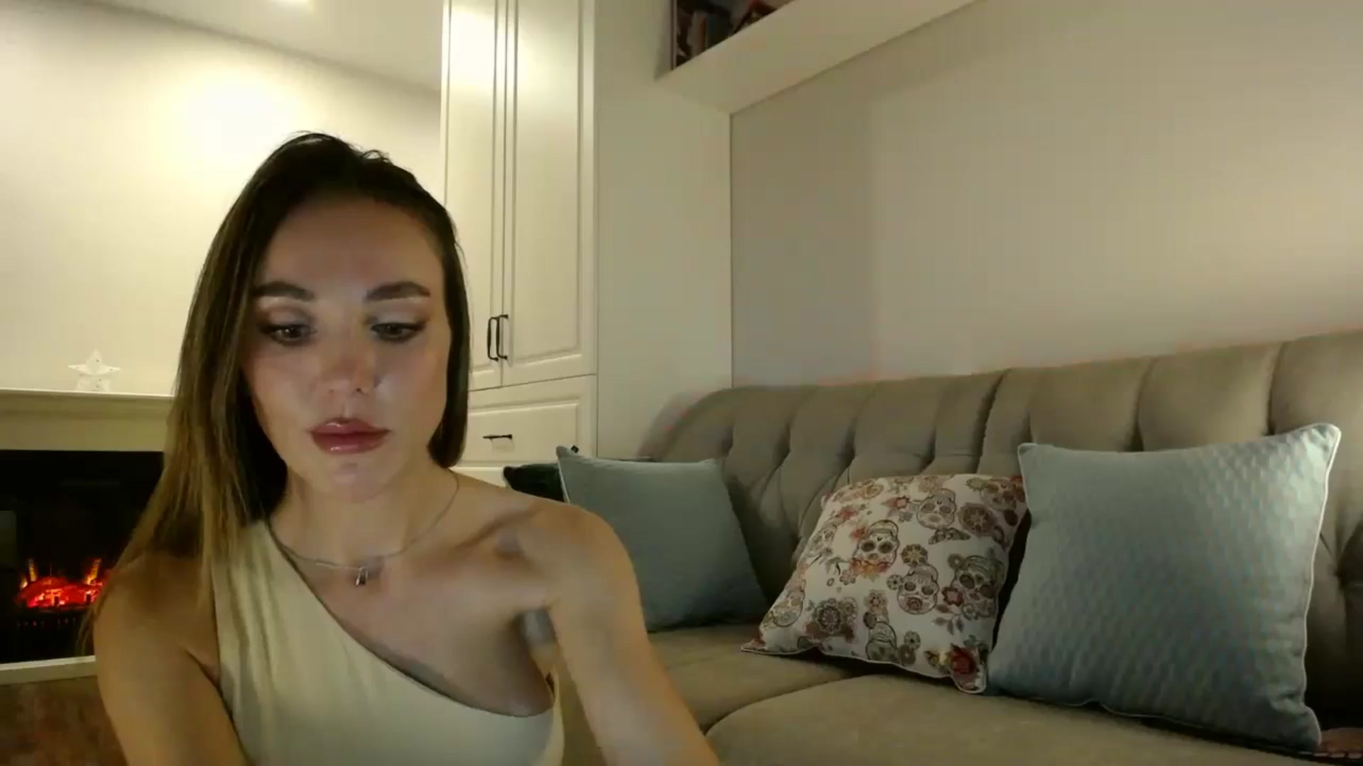 Gallery image thumbnail from Elysewine's myfreecams stream on, 09/08/2024, 05:52 image 3 of 20