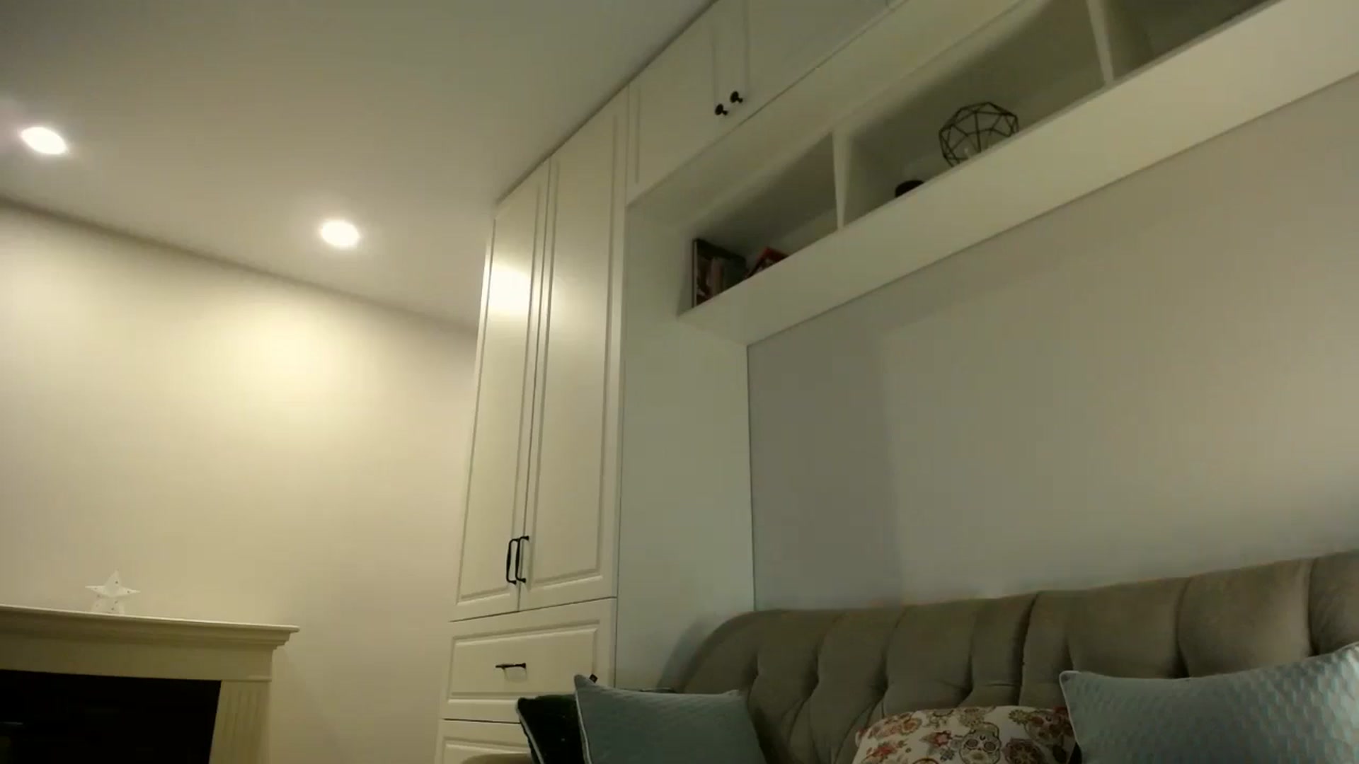 Gallery image thumbnail from Elysewine's myfreecams stream on, 09/08/2024, 05:52 image 6 of 20