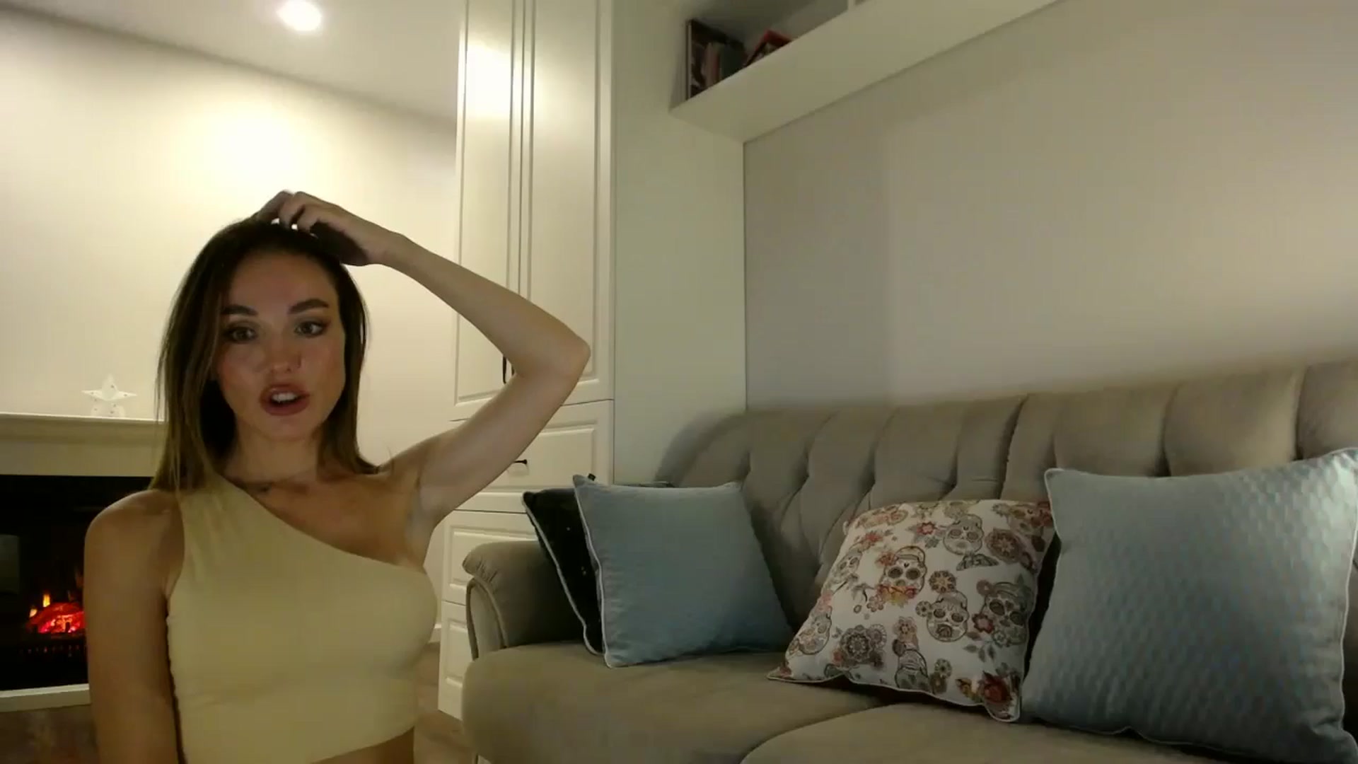 Gallery image thumbnail from Elysewine's myfreecams stream on, 09/08/2024, 05:52 image 15 of 20