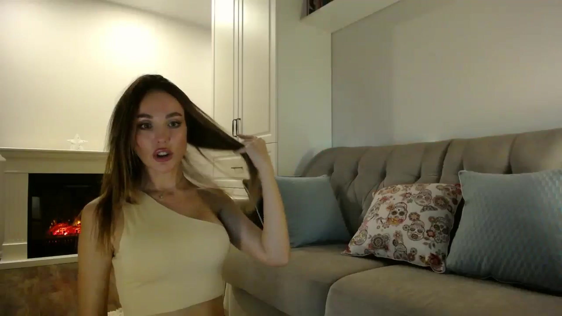 Gallery image thumbnail from Elysewine's myfreecams stream on, 09/08/2024, 05:52 image 19 of 20