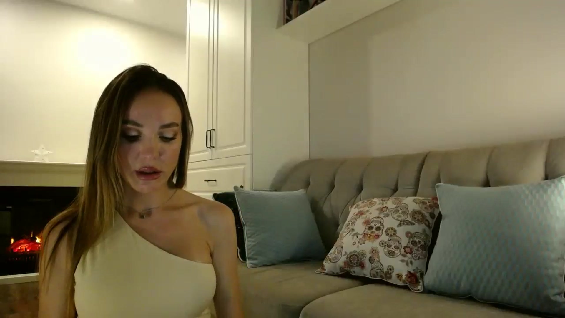 Gallery image thumbnail from Elysewine's myfreecams stream on, 09/08/2024, 05:52 image 7 of 20