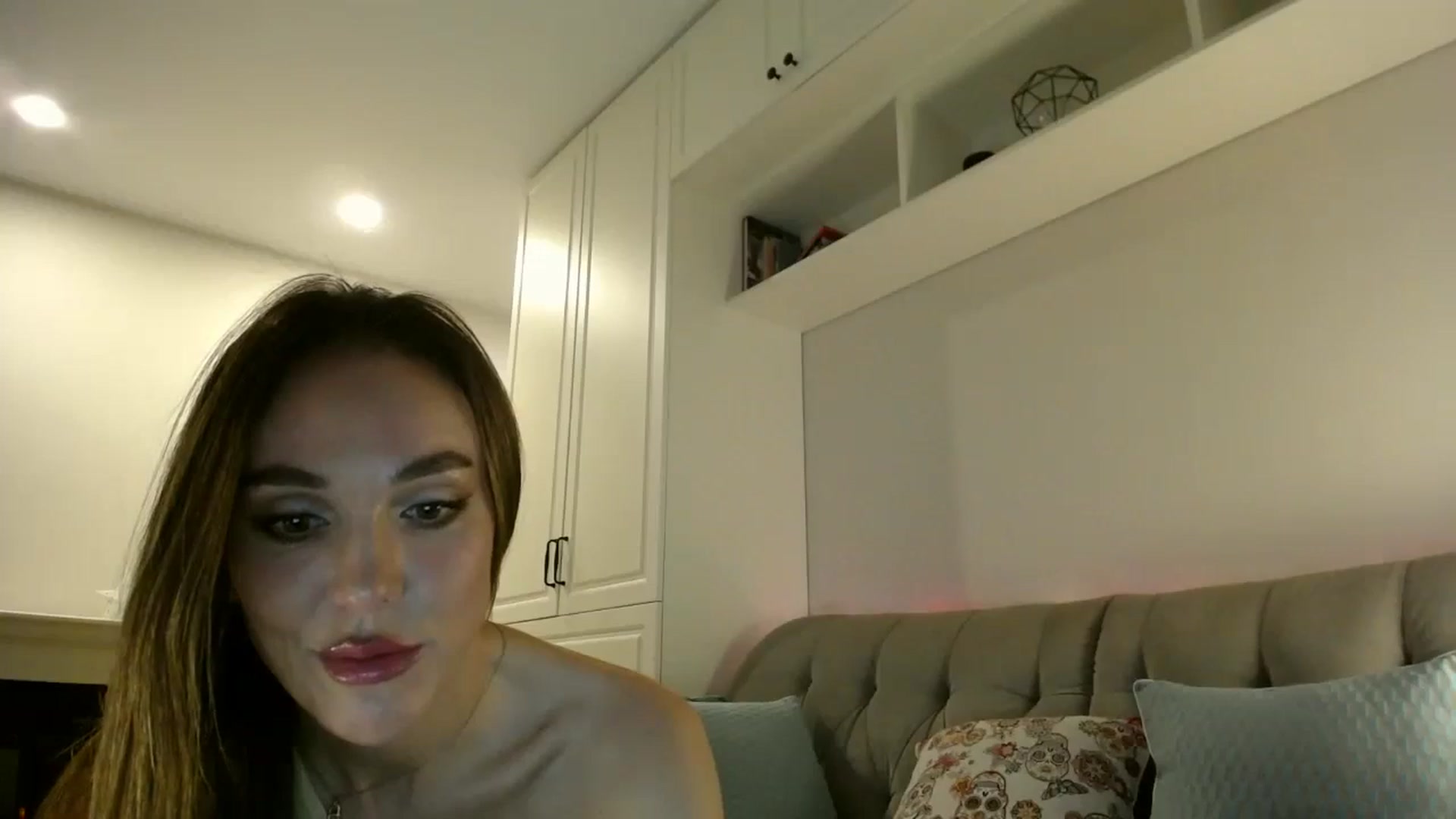 Gallery image thumbnail from Elysewine's myfreecams stream on, 09/08/2024, 05:52 image 10 of 20