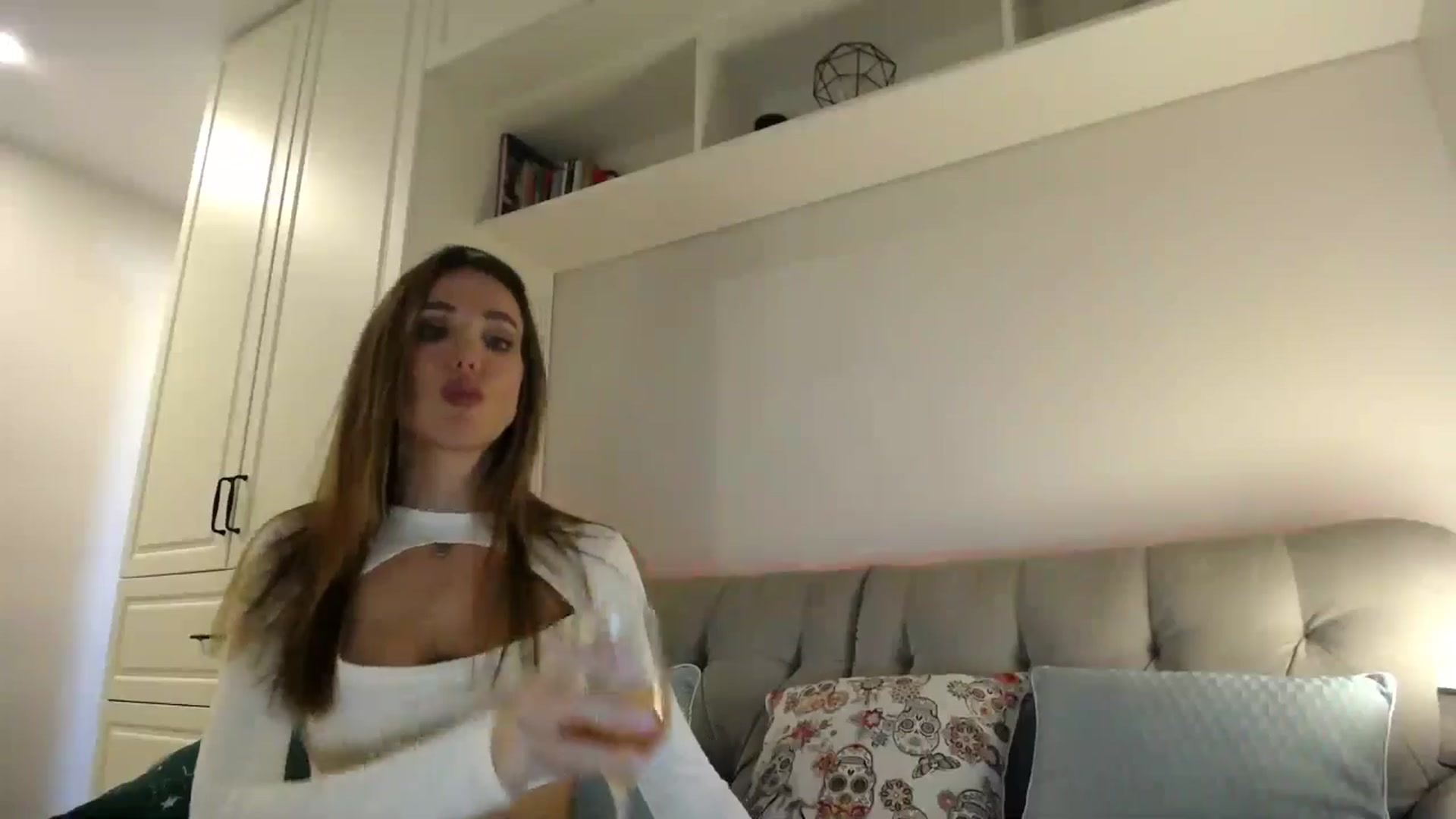 Gallery image thumbnail from Elysewine's myfreecams stream on, 09/14/2024, 06:48 image 19 of 20