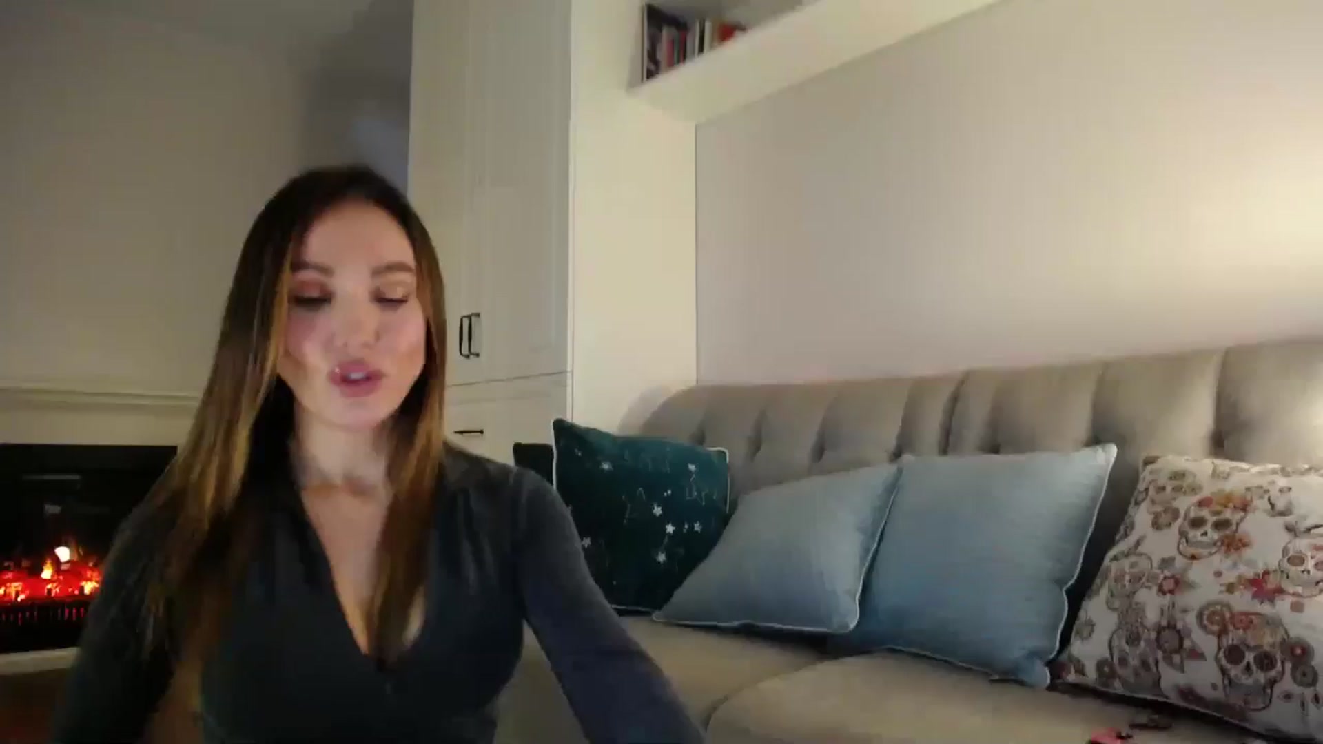 Gallery image thumbnail from Elysewine's myfreecams stream on, 09/16/2024, 07:24 image 1 of 20