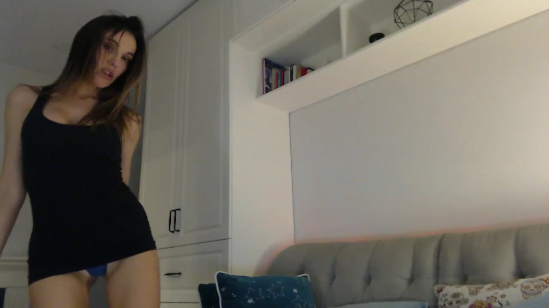 Gallery image thumbnail from Elysewine's myfreecams stream on, 09/16/2024, 08:40 image 17 of 20