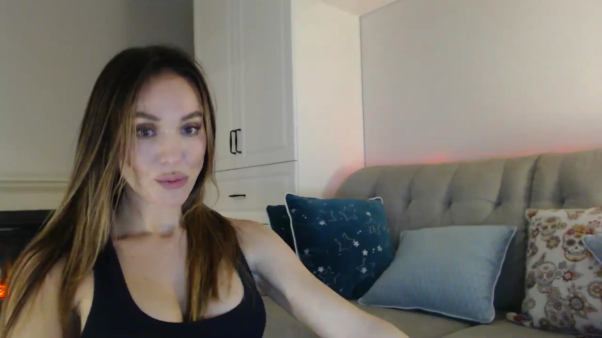 Gallery image thumbnail from Elysewine's myfreecams stream on, 09/16/2024, 09:32 image 4 of 20