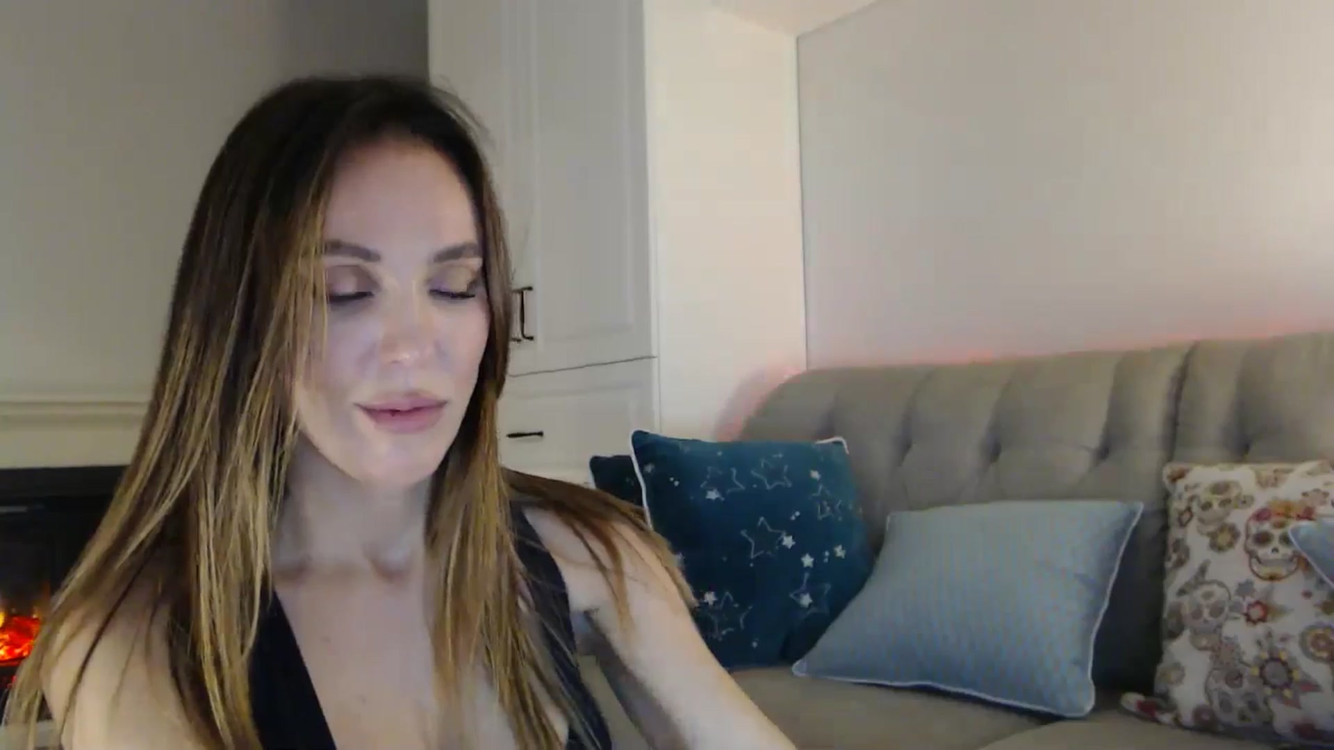 Gallery image thumbnail from Elysewine's myfreecams stream on, 09/16/2024, 09:32 image 5 of 20