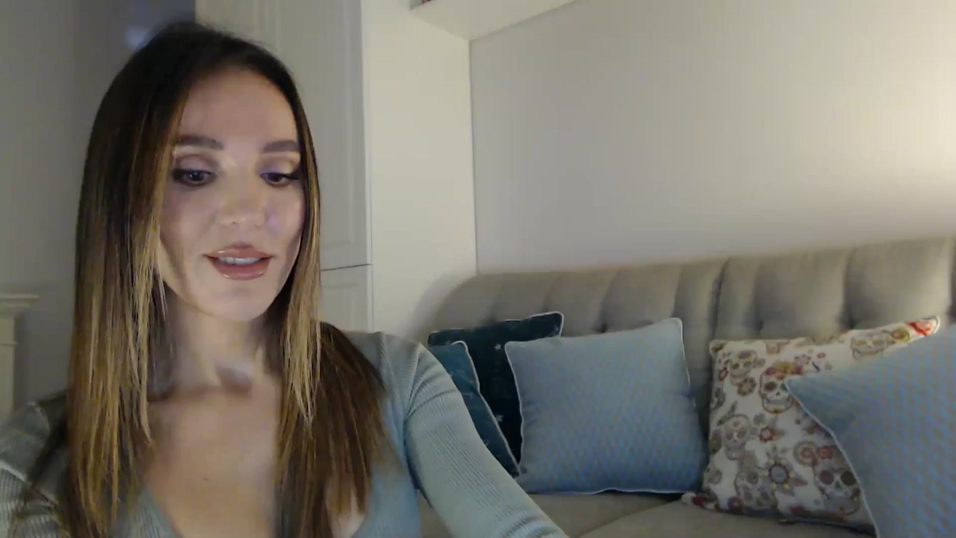 Gallery image thumbnail from Elysewine's myfreecams stream on, 09/21/2024, 07:11 image 14 of 20