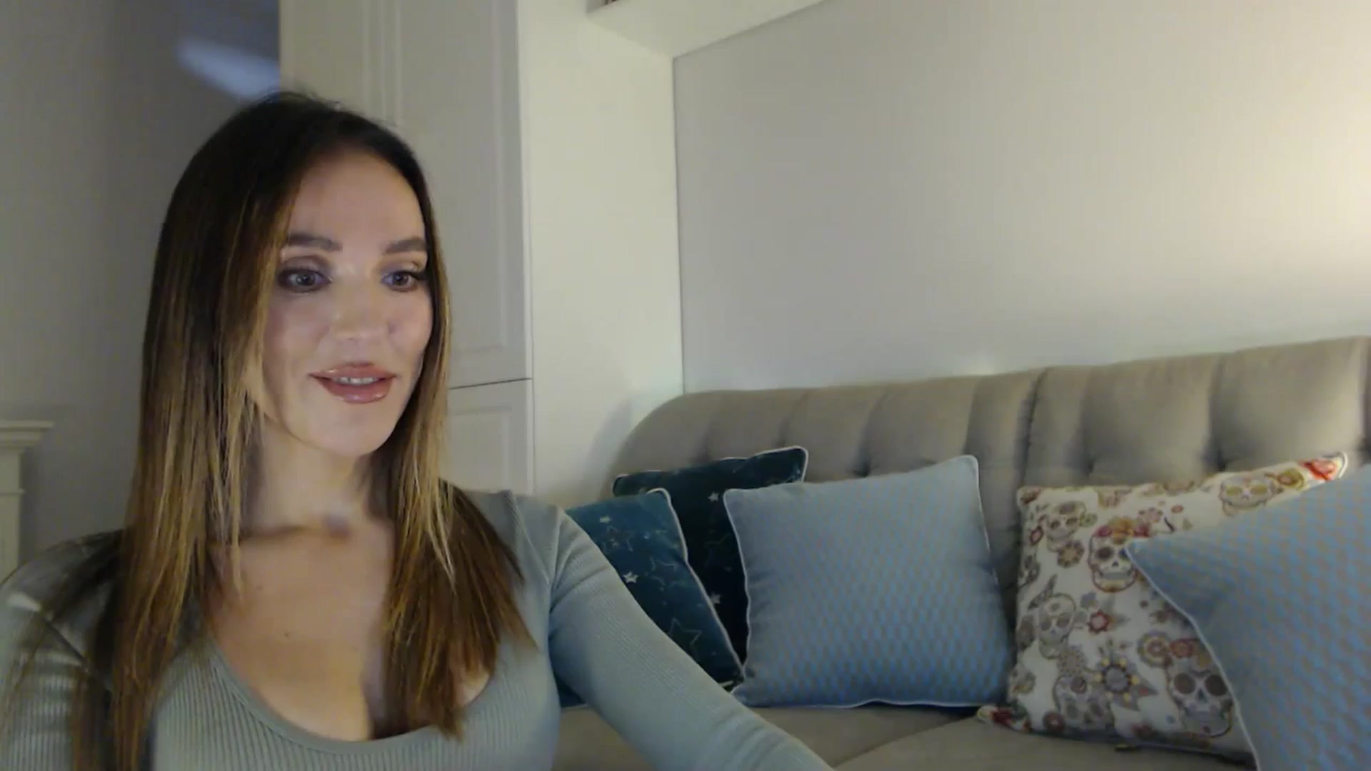 Gallery image thumbnail from Elysewine's myfreecams stream on, 09/21/2024, 07:11 image 13 of 20
