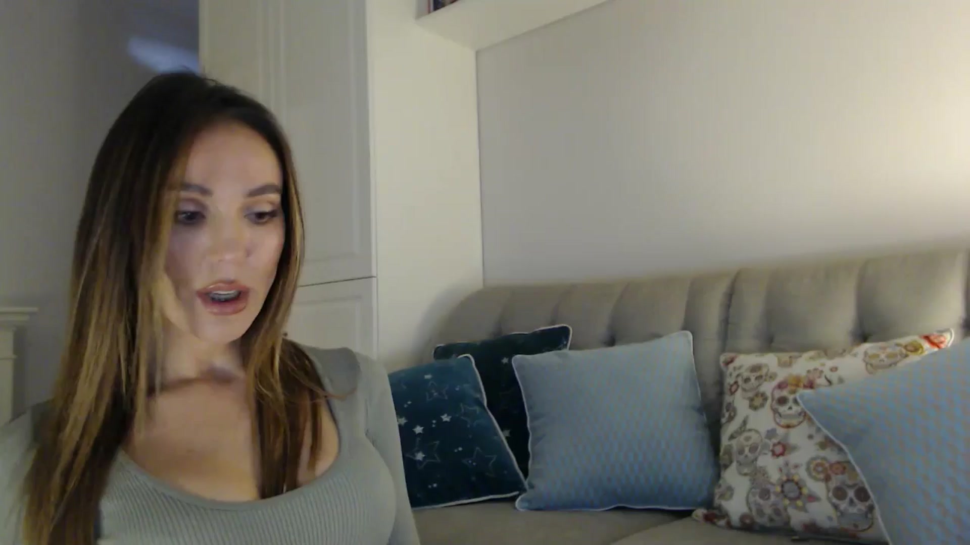 Gallery image thumbnail from Elysewine's myfreecams stream on, 09/21/2024, 07:11 image 3 of 20