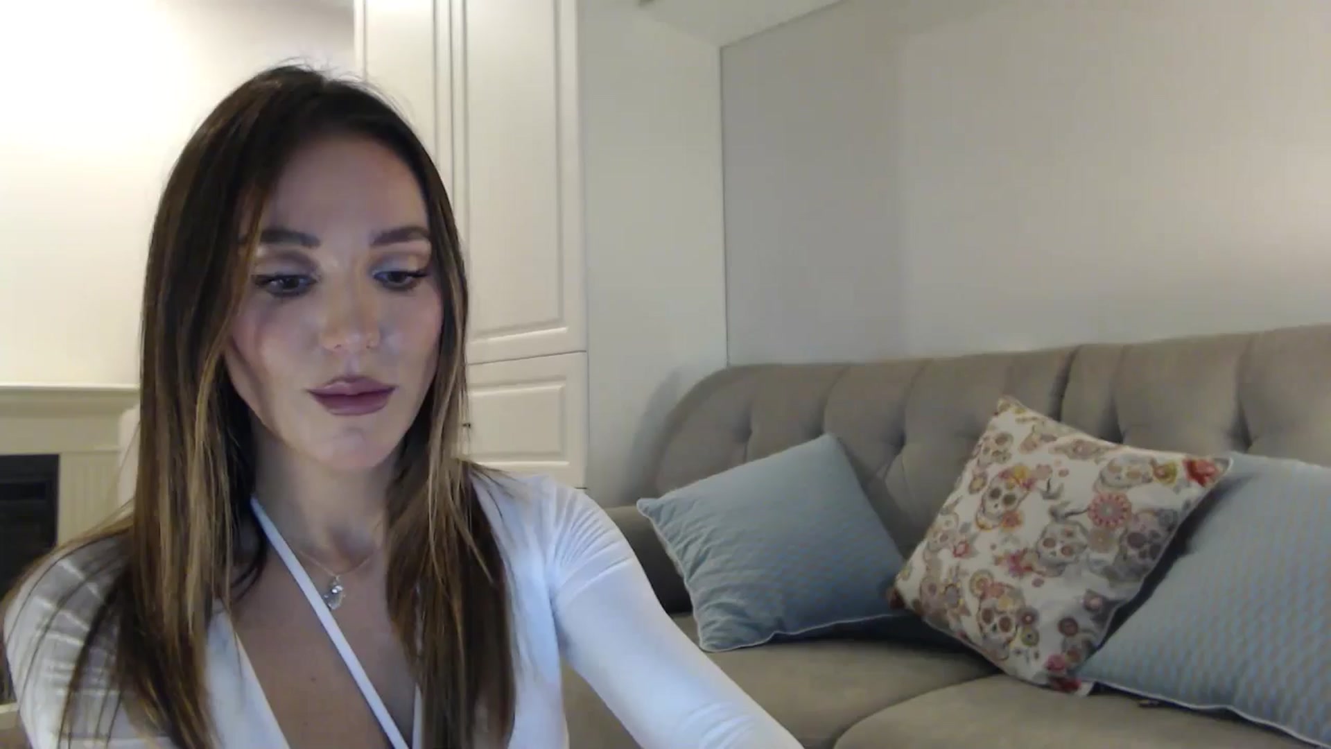 Gallery image thumbnail from Elysewine's myfreecams stream on, 09/22/2024, 06:29 image 1 of 20