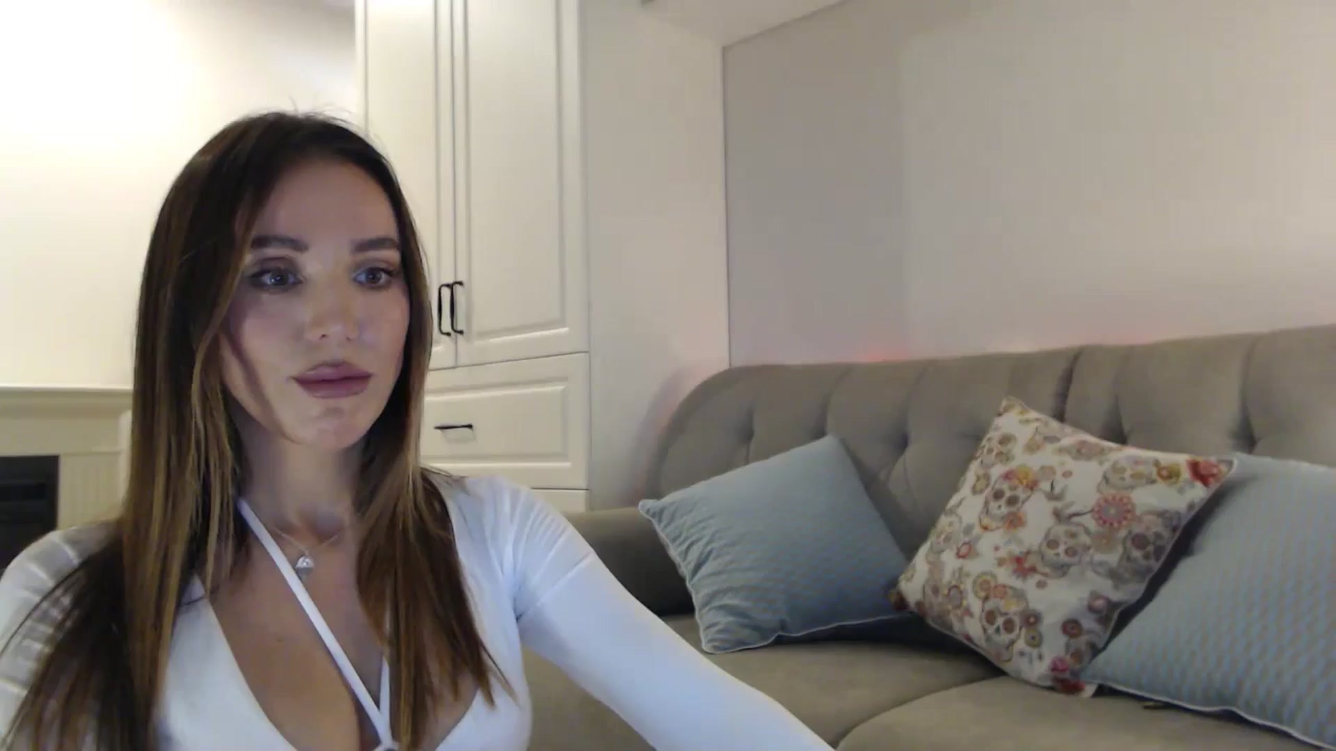 Gallery image thumbnail from Elysewine's myfreecams stream on, 09/22/2024, 06:29 image 6 of 20