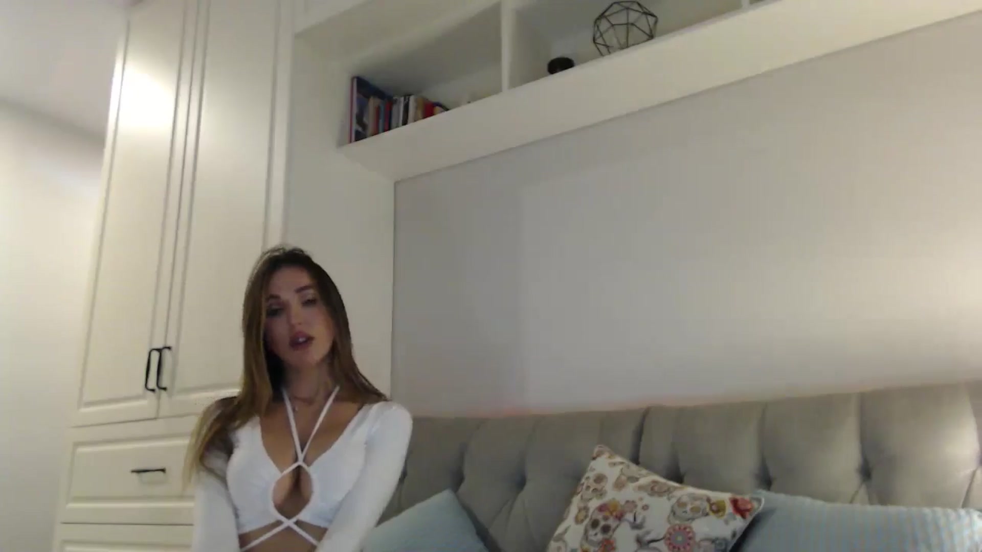 Gallery image thumbnail from Elysewine's myfreecams stream on, 09/22/2024, 06:29 image 17 of 20