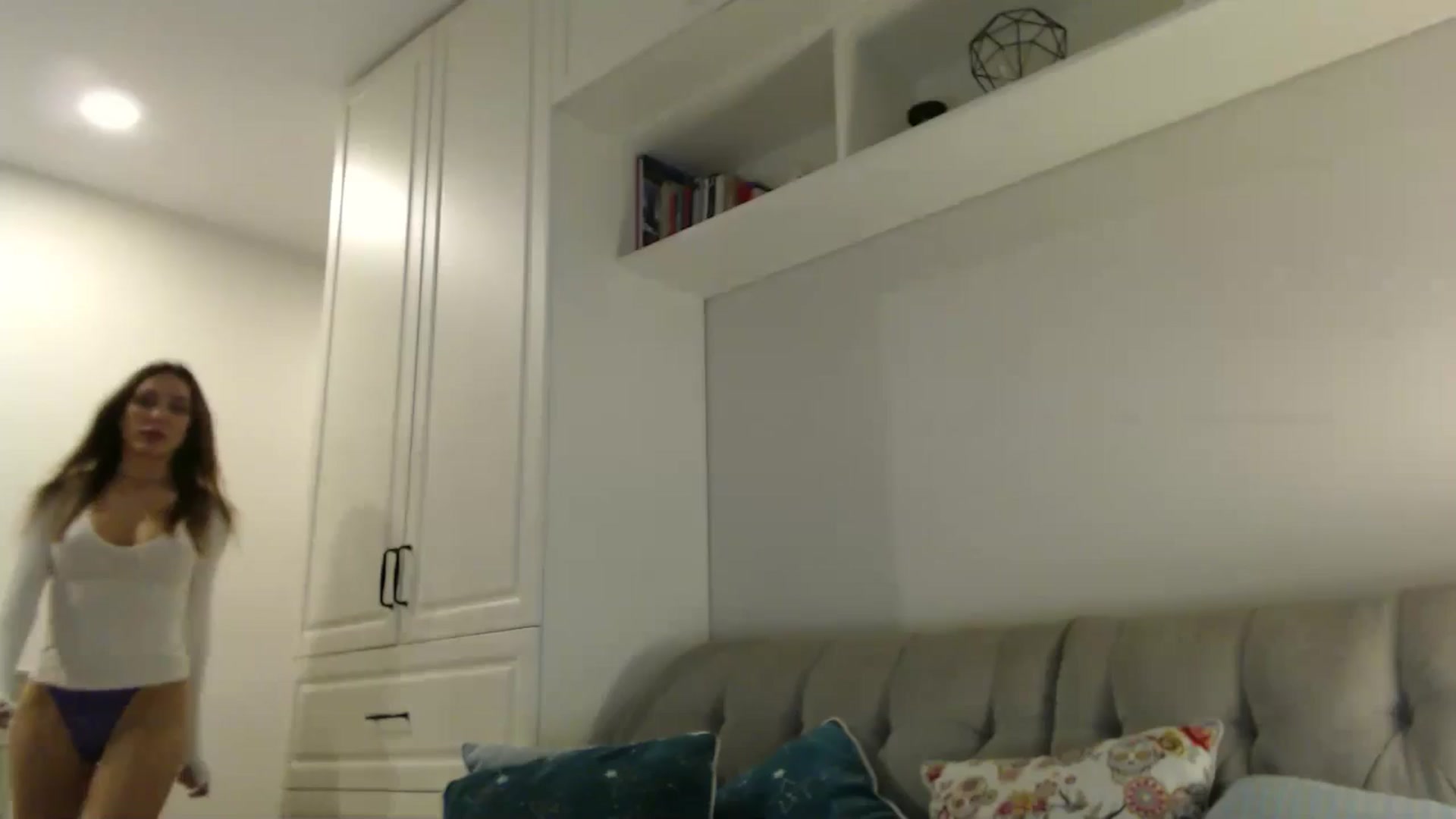 Gallery image thumbnail from Elysewine's myfreecams stream on, 09/28/2024, 07:16 image 2 of 20