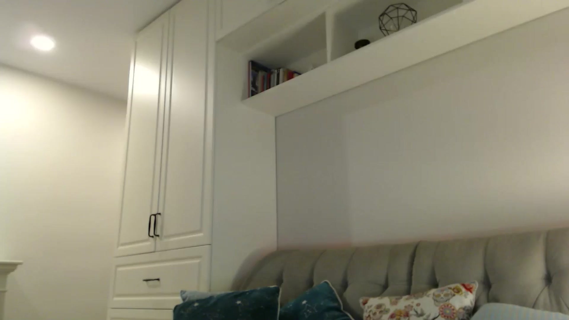 Gallery image thumbnail from Elysewine's myfreecams stream on, 09/28/2024, 07:16 image 1 of 20