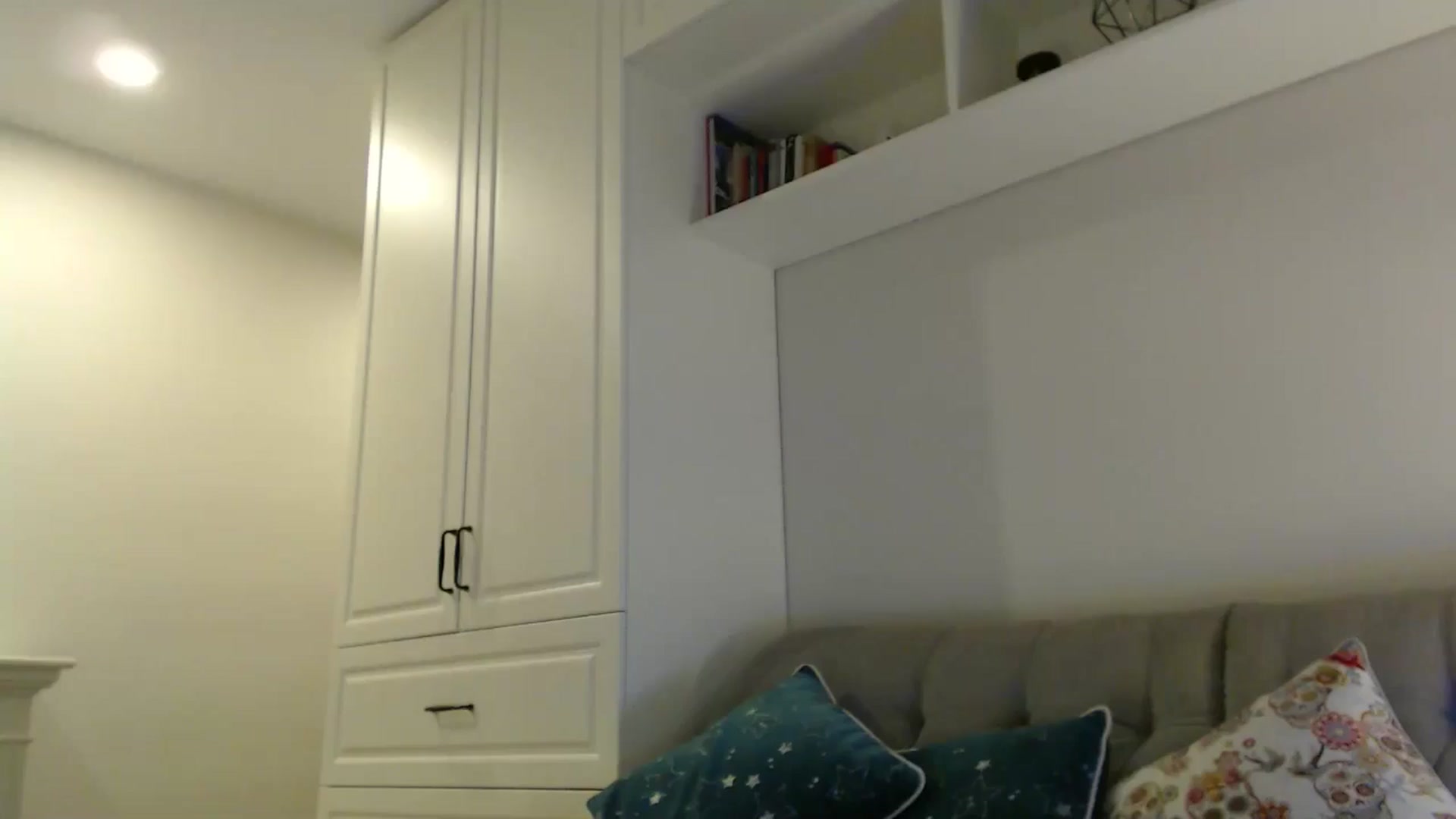Gallery image thumbnail from Elysewine's myfreecams stream on, 09/28/2024, 10:18 image 9 of 20
