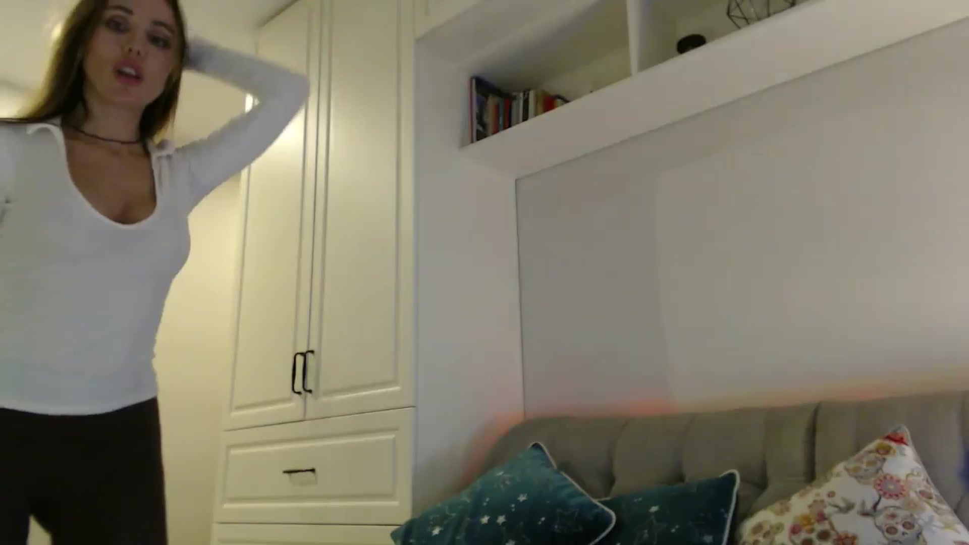 Gallery image thumbnail from Elysewine's myfreecams stream on, 09/28/2024, 10:18 image 8 of 20