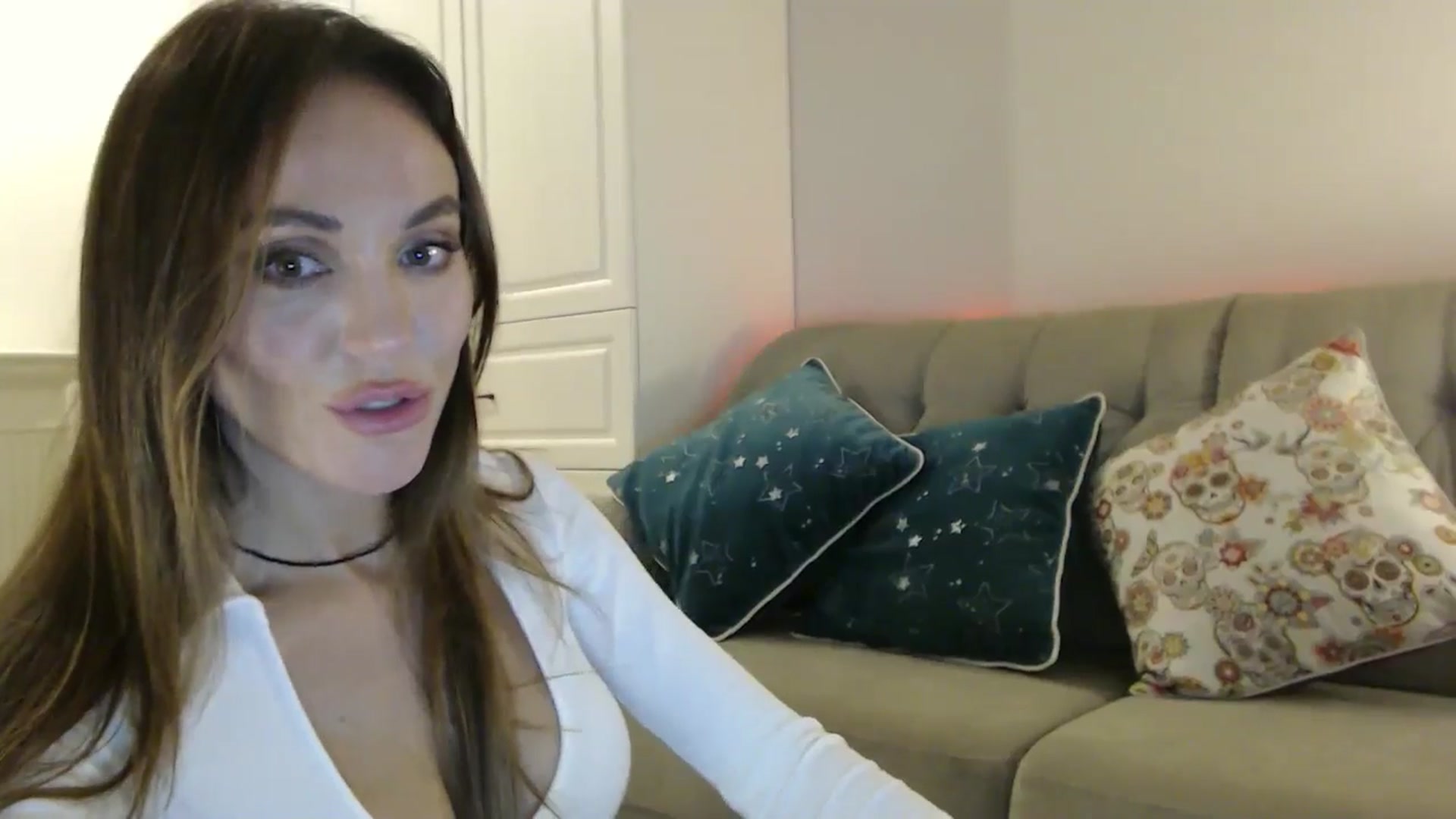 Gallery image thumbnail from Elysewine's myfreecams stream on, 09/28/2024, 10:18 image 5 of 20