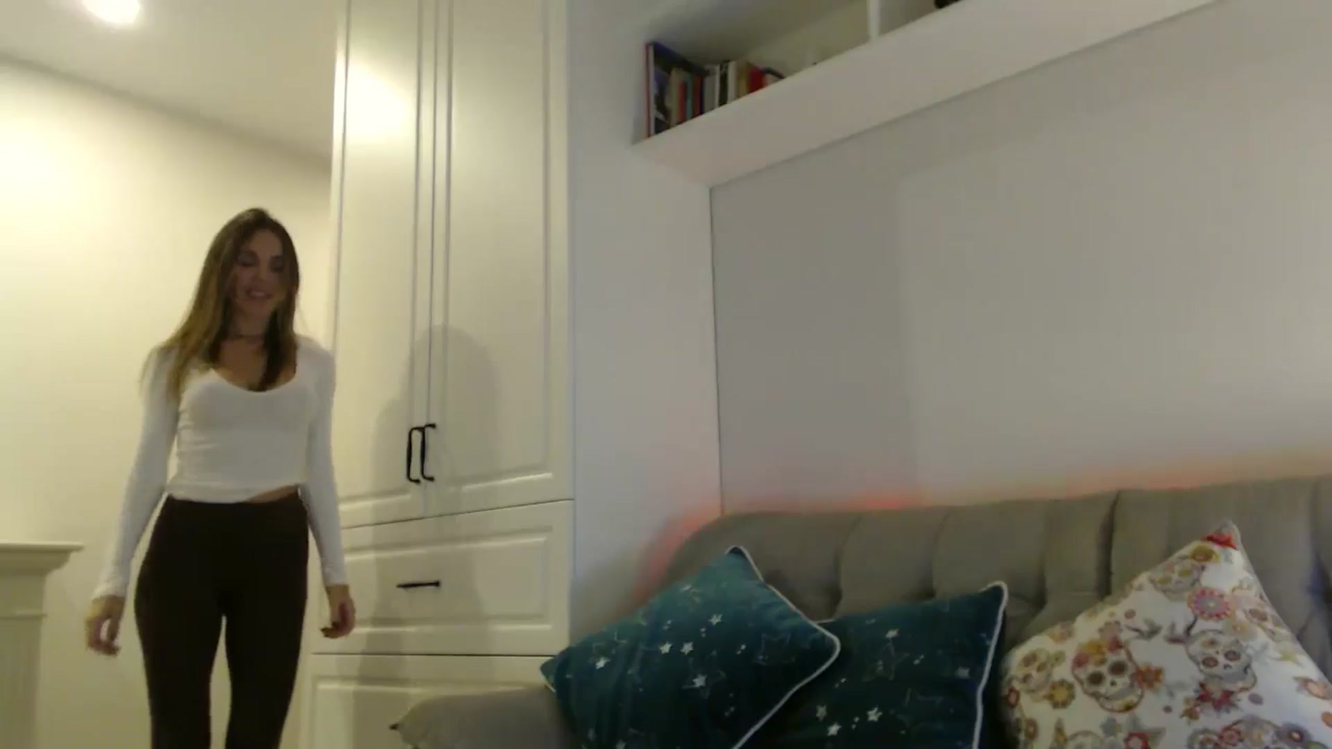 Gallery image thumbnail from Elysewine's myfreecams stream on, 09/28/2024, 10:18 image 16 of 20