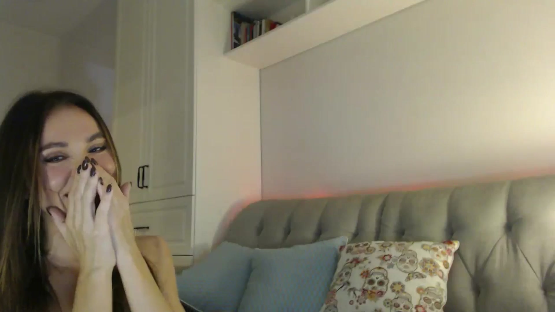 Gallery image thumbnail from Elysewine's myfreecams stream on, 10/05/2024, 07:00 image 17 of 20