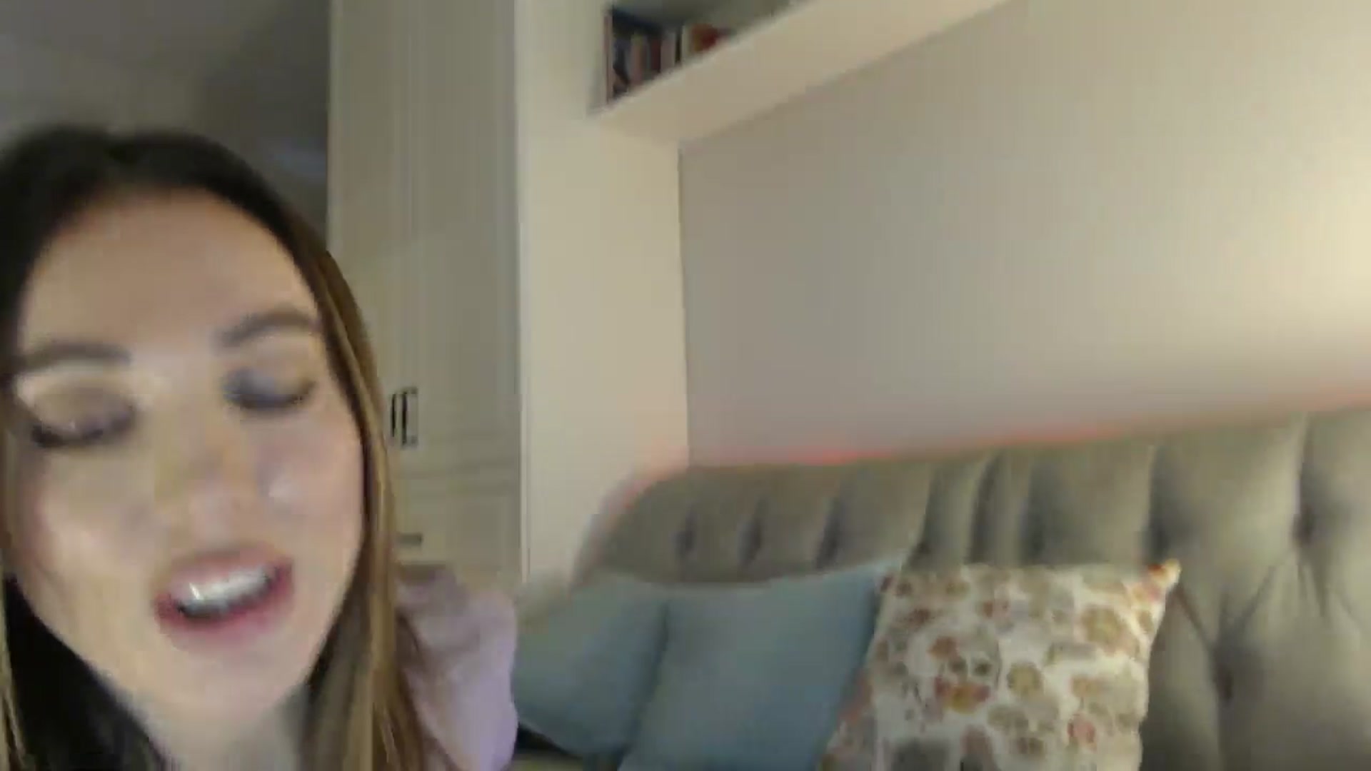 Gallery image thumbnail from Elysewine's myfreecams stream on, 10/05/2024, 07:00 image 8 of 20