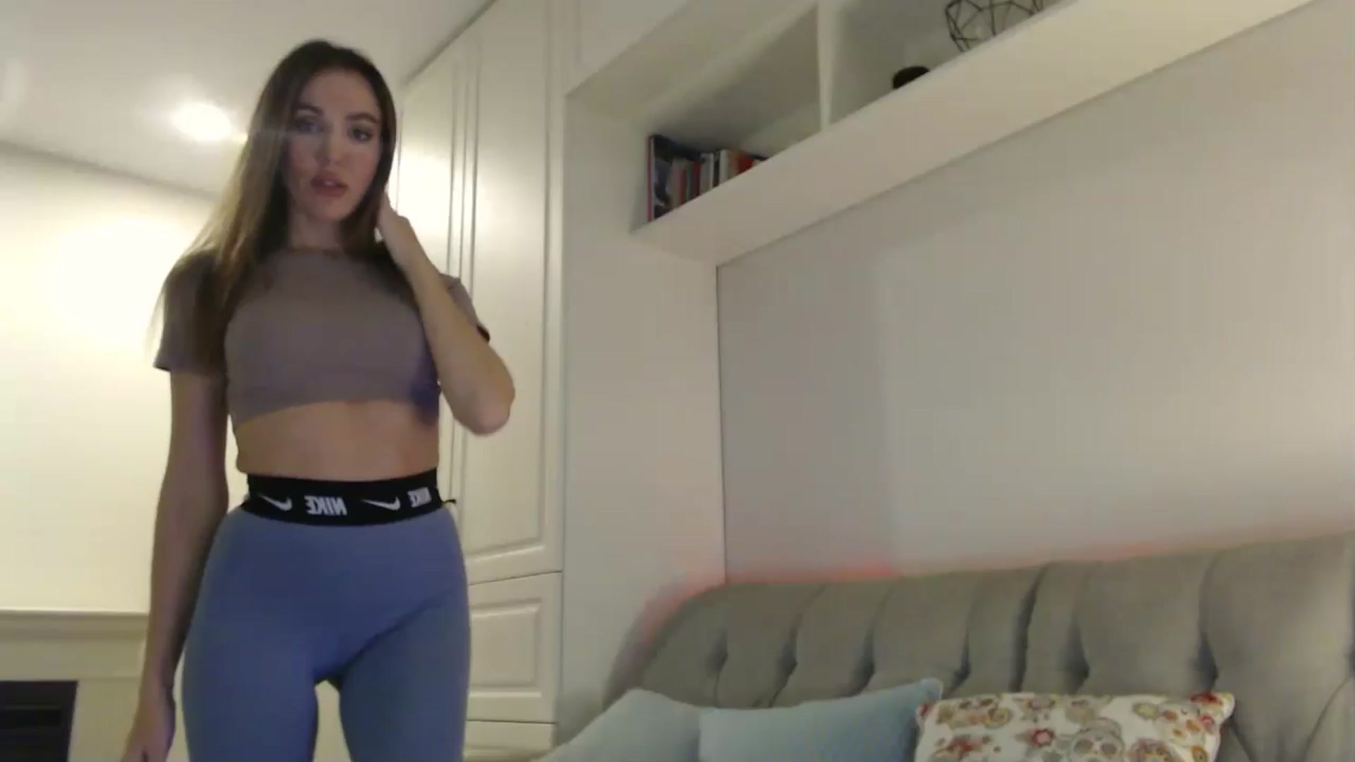Gallery image thumbnail from Elysewine's myfreecams stream on, 10/05/2024, 07:00 image 5 of 20