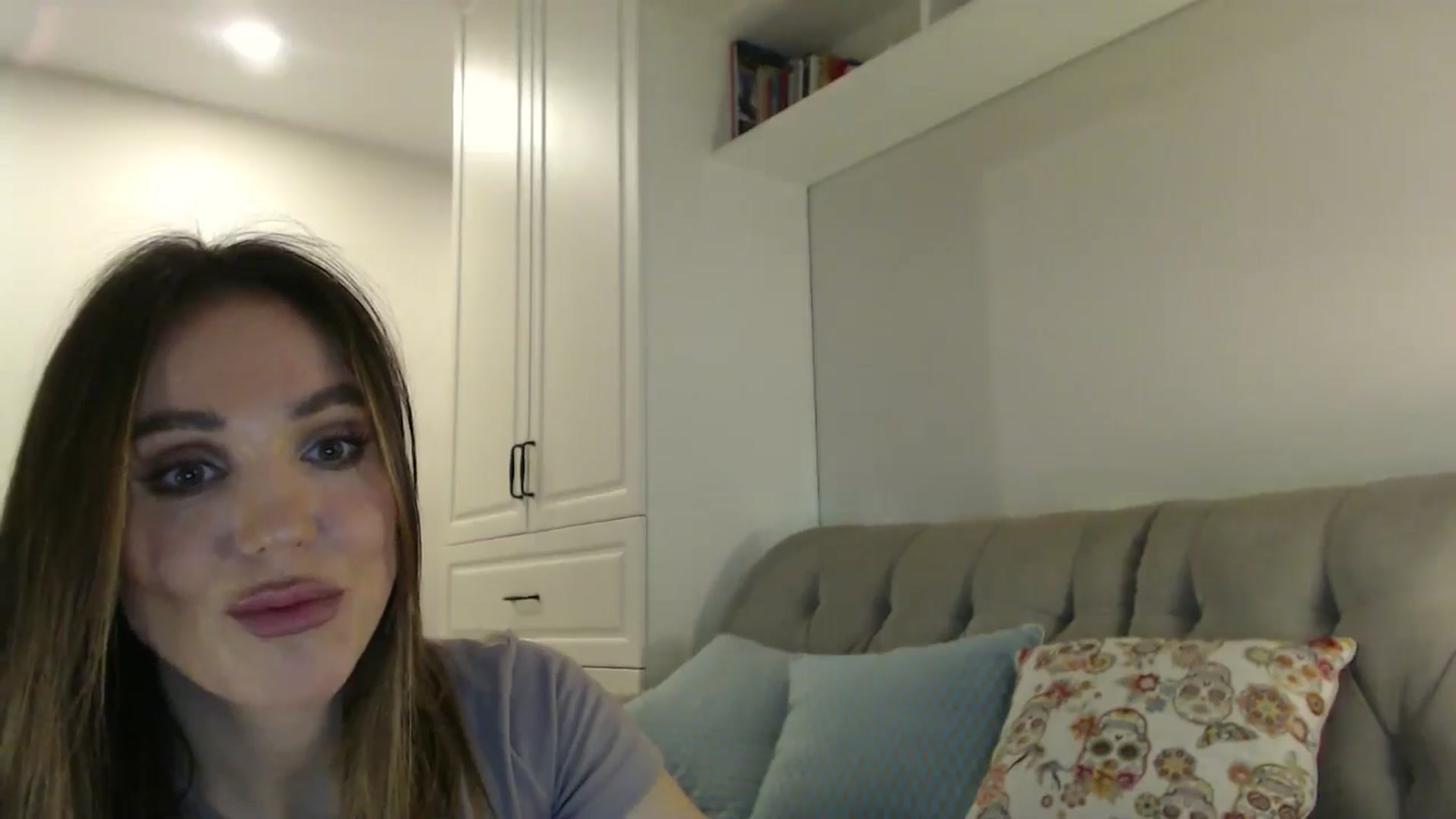Gallery image thumbnail from Elysewine's myfreecams stream on, 10/05/2024, 07:00 image 3 of 20