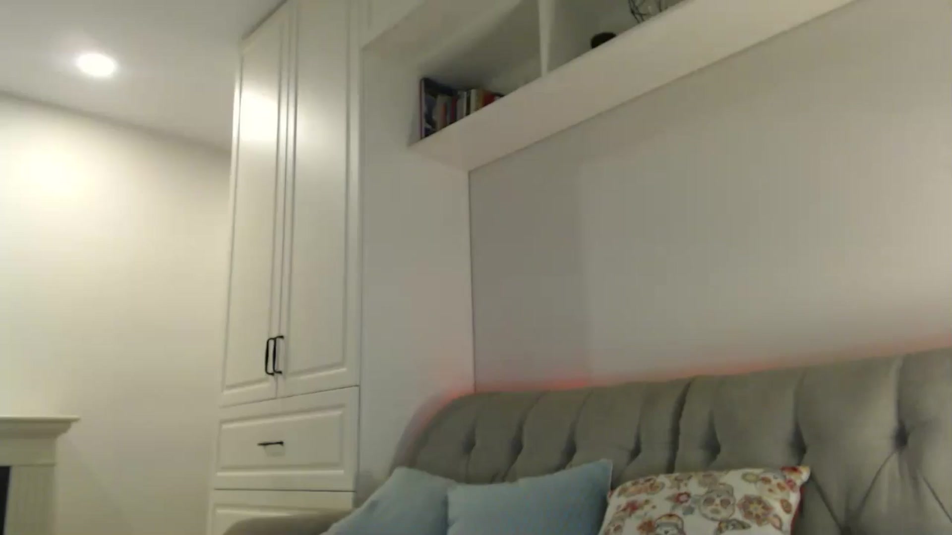 Gallery image thumbnail from Elysewine's myfreecams stream on, 10/05/2024, 08:05 image 16 of 20