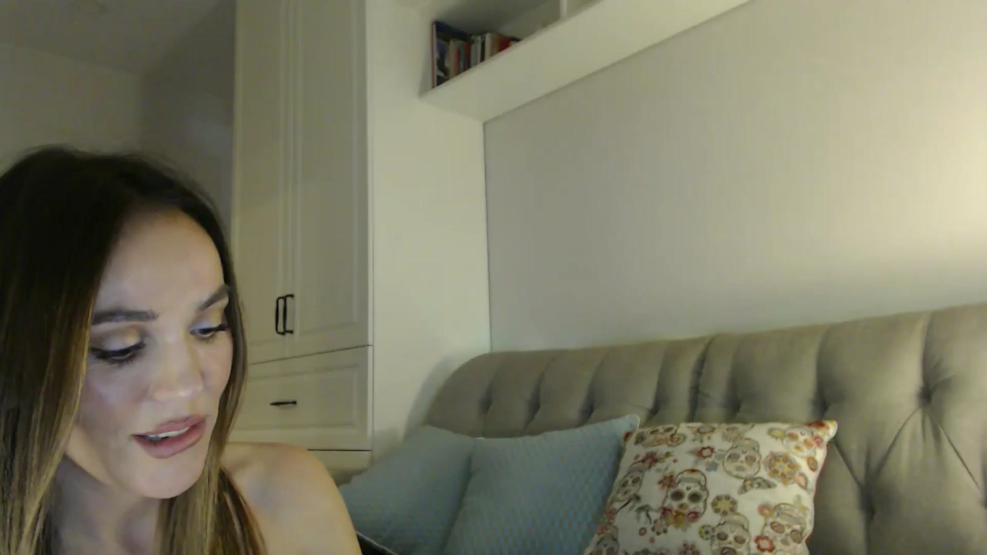 Gallery image thumbnail from Elysewine's myfreecams stream on, 10/05/2024, 08:05 image 1 of 20