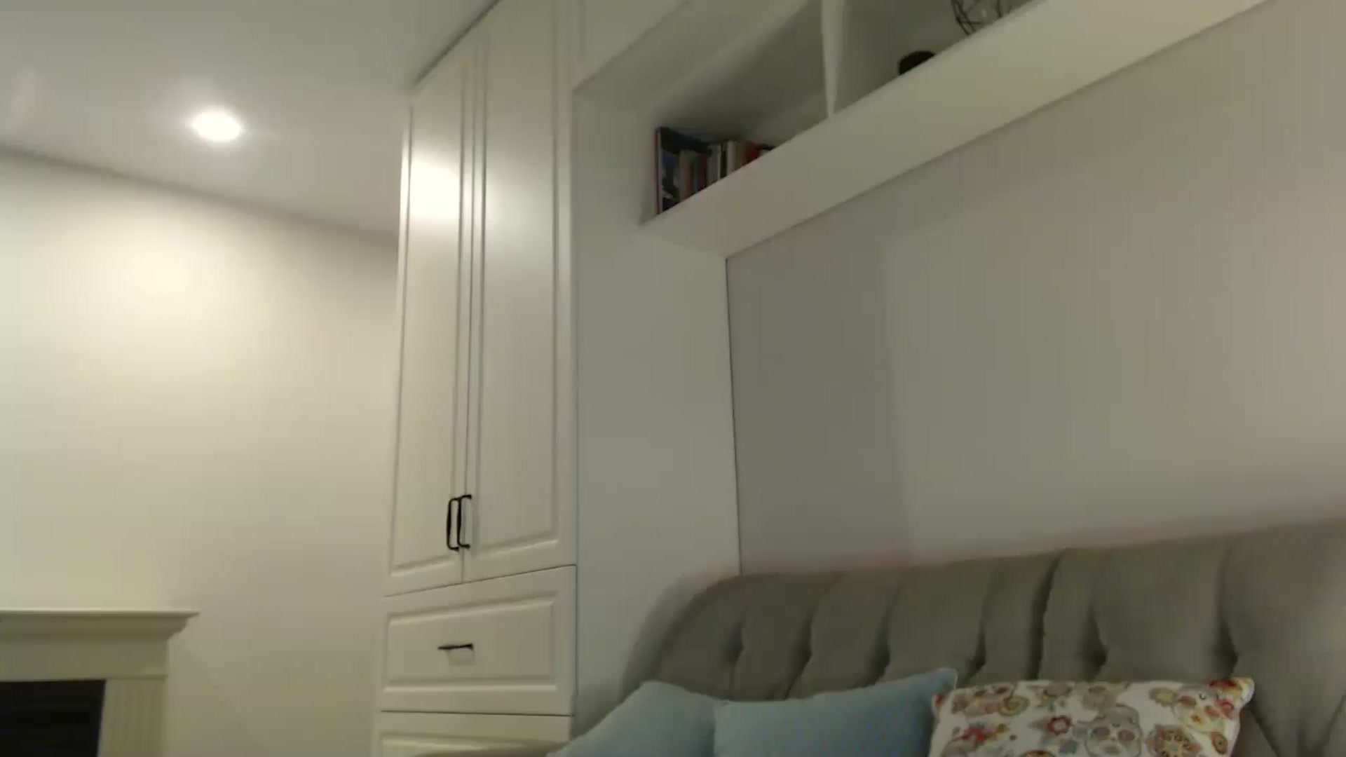 Gallery image thumbnail from Elysewine's myfreecams stream on, 10/05/2024, 08:05 image 13 of 20