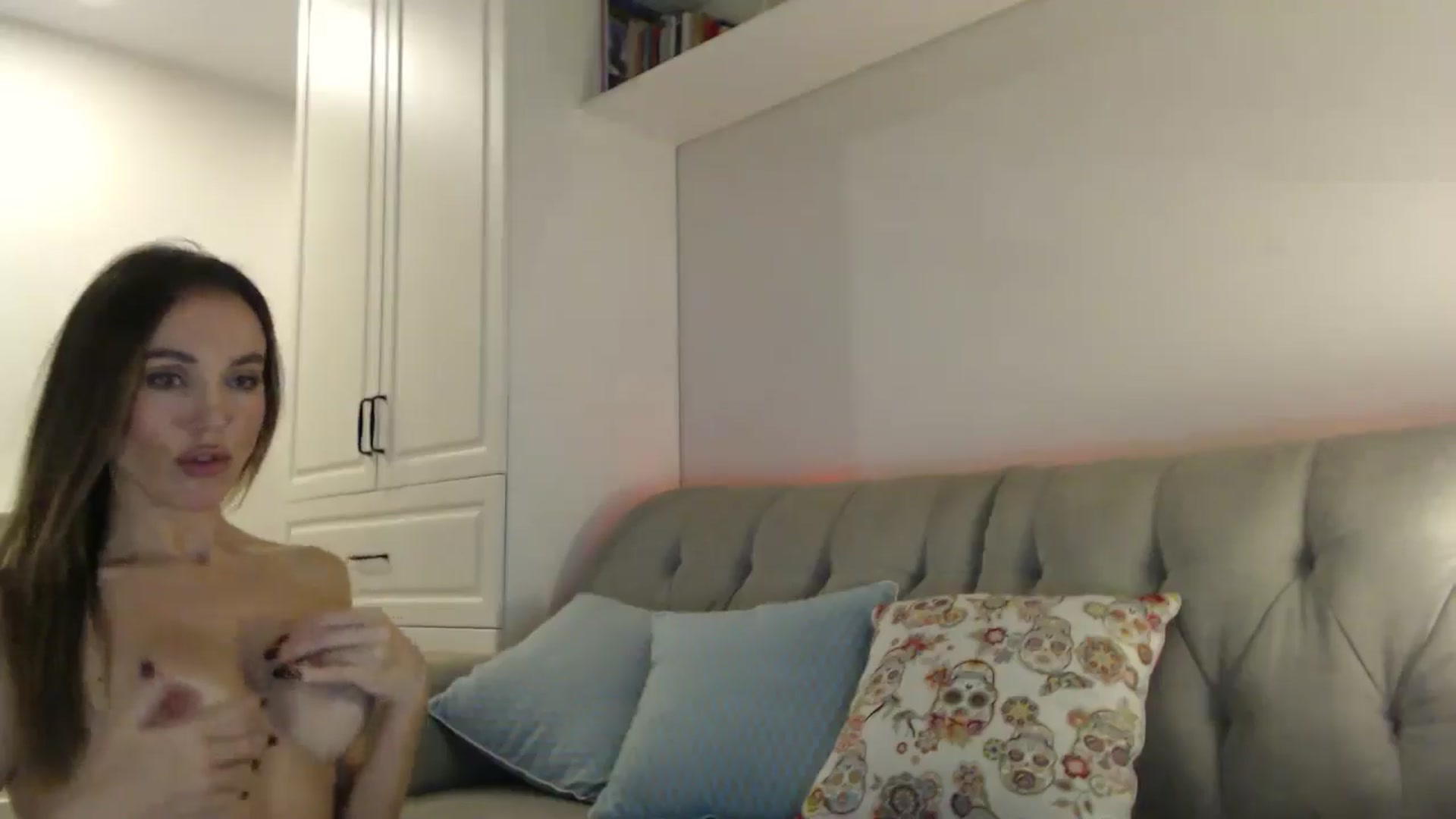 Gallery image thumbnail from Elysewine's myfreecams stream on, 10/05/2024, 08:05 image 11 of 20