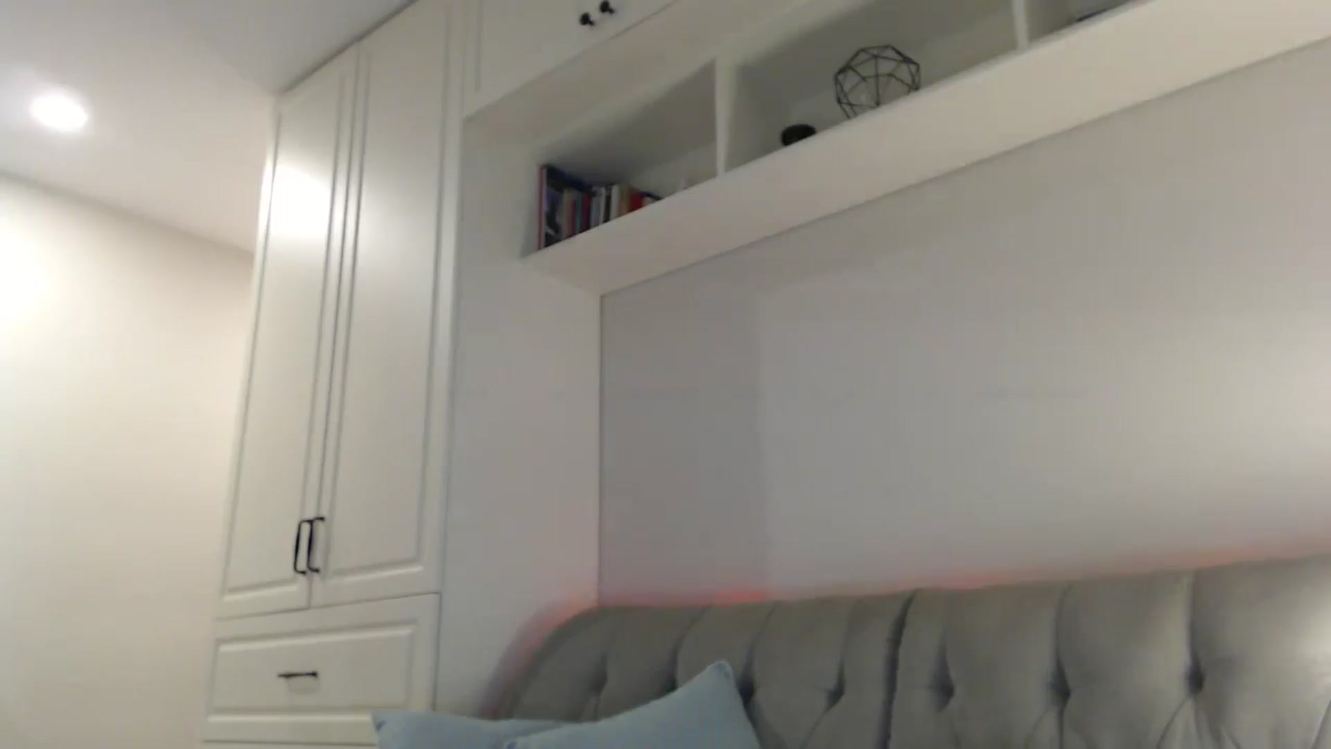 Gallery image thumbnail from Elysewine's myfreecams stream on, 10/19/2024, 06:17 image 10 of 20