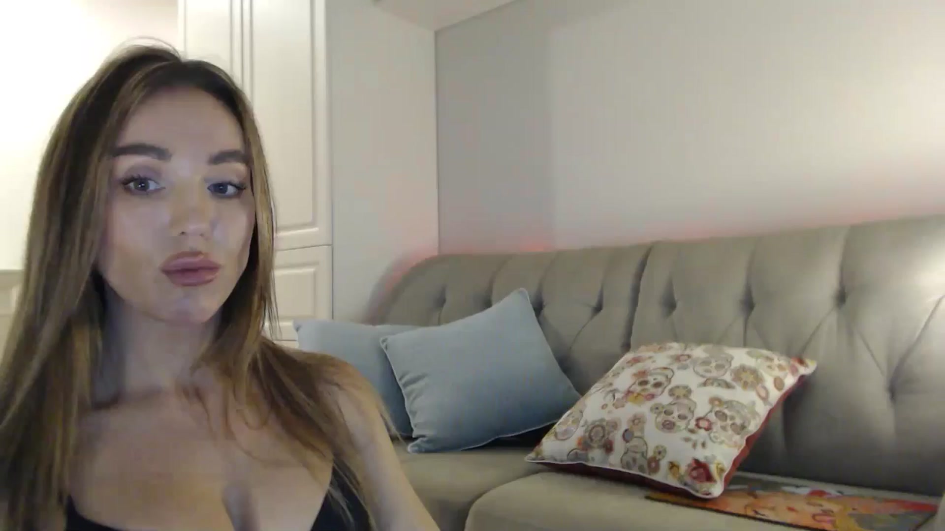 Gallery image thumbnail from Elysewine's myfreecams stream on, 10/19/2024, 06:17 image 20 of 20